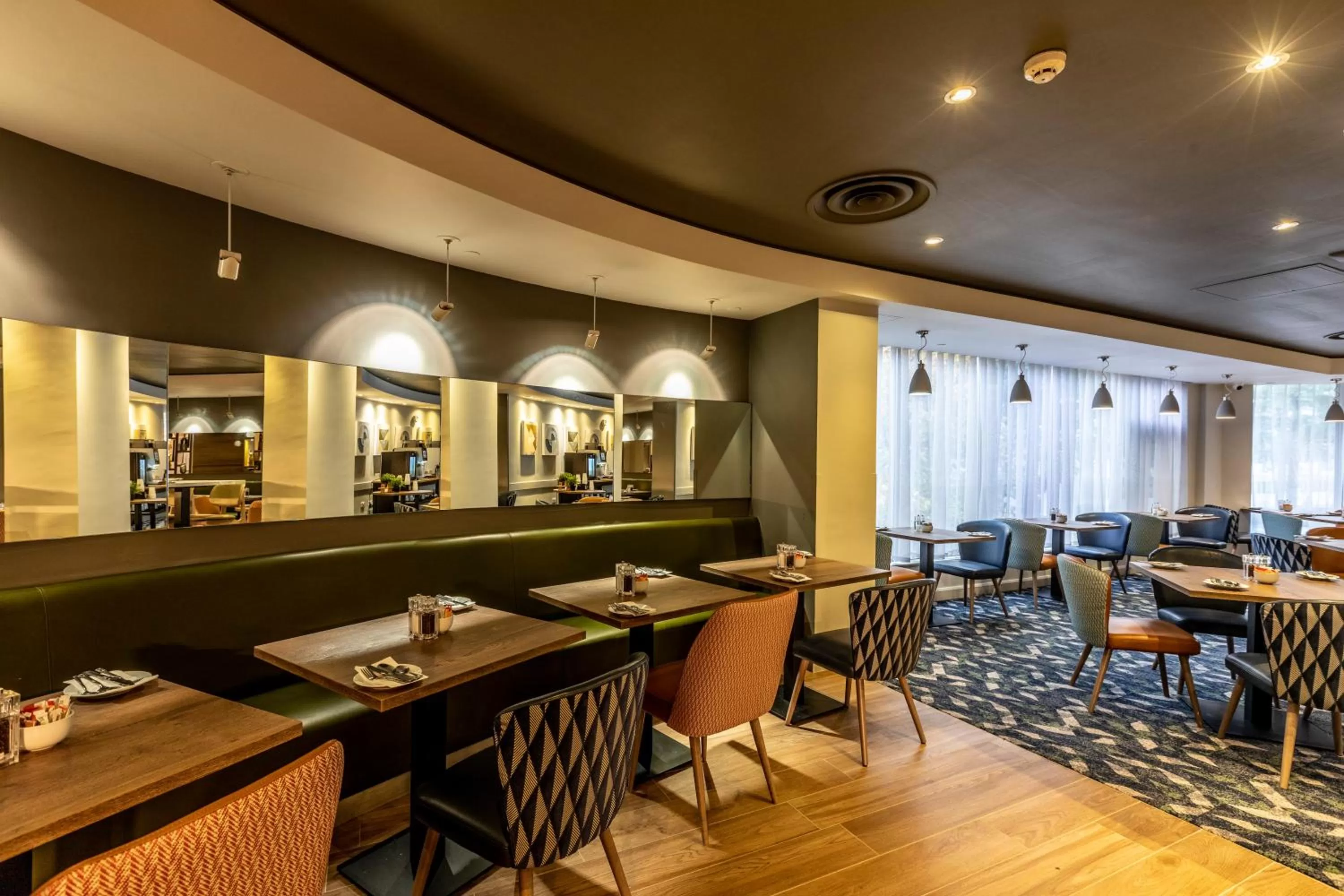 Restaurant/places to eat in Holiday Inn London - Regent's Park by IHG