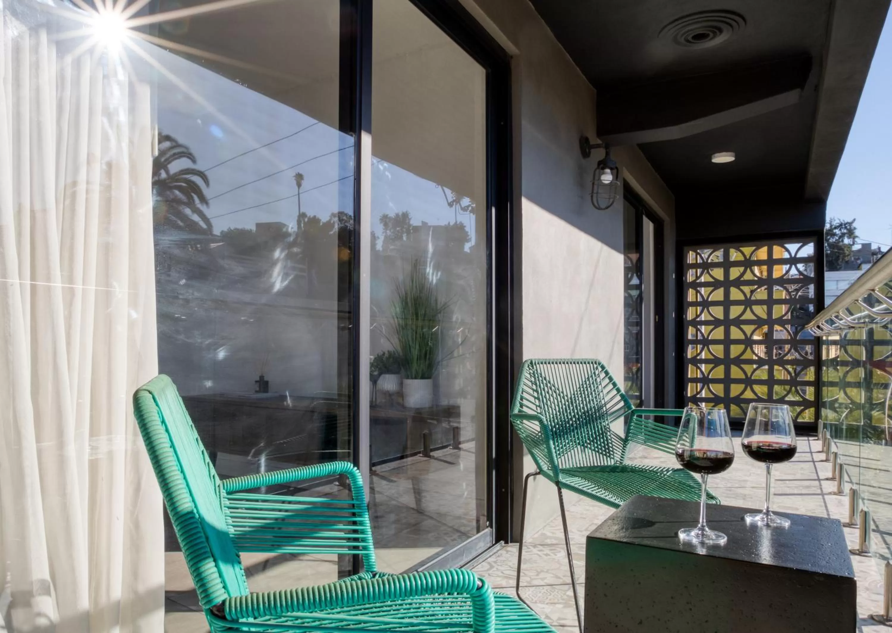 Balcony/Terrace in Eazy Centro by ULIV