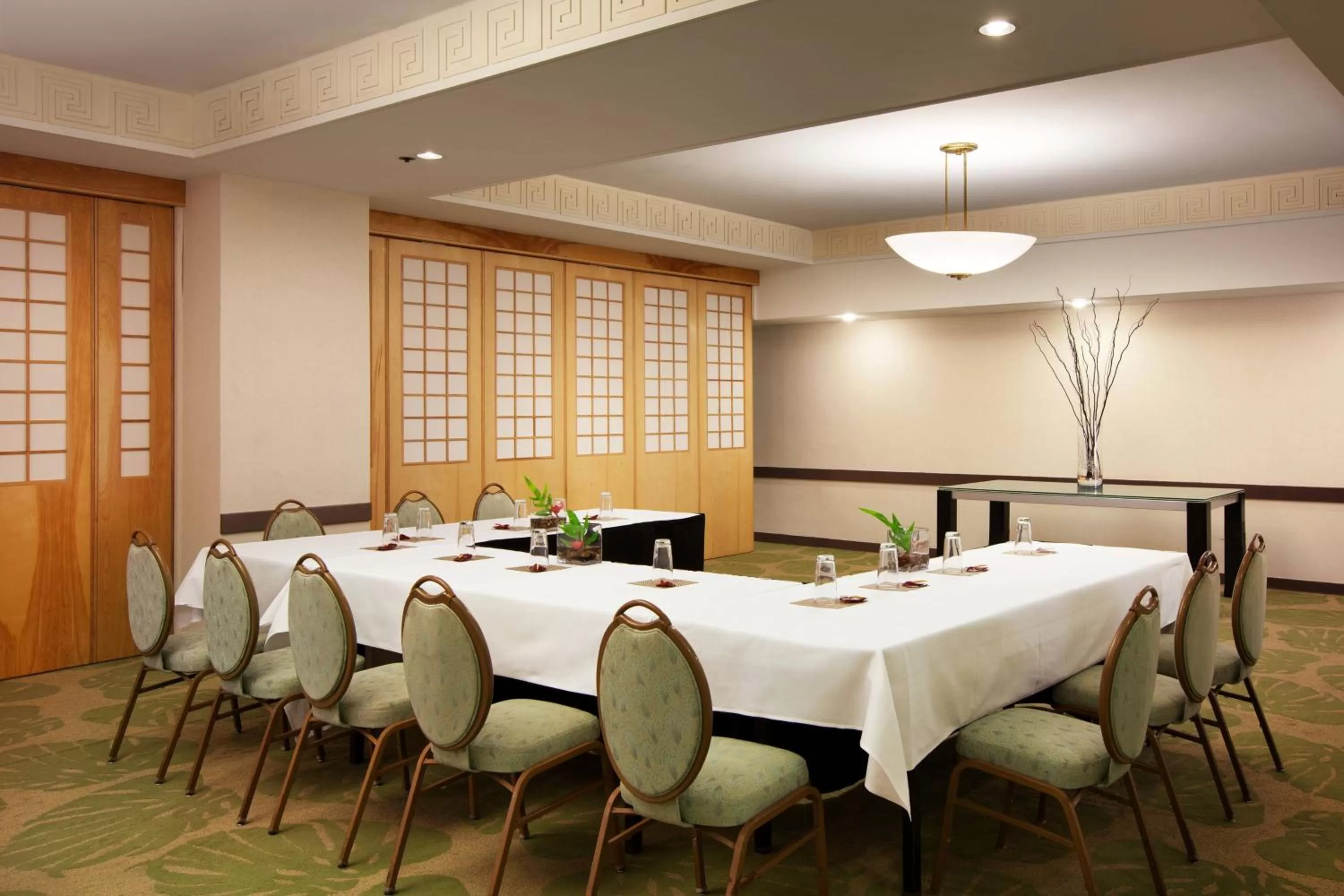 Meeting/conference room in Sheraton Princess Kaiulani Waikiki Beach