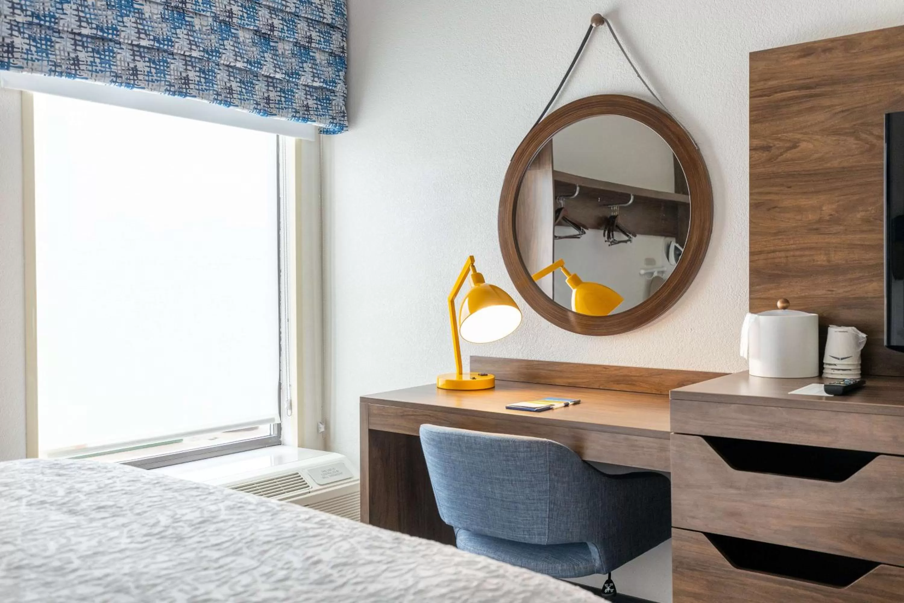 Bedroom, Bed in Hampton Inn by Hilton of Kuttawa Eddyville