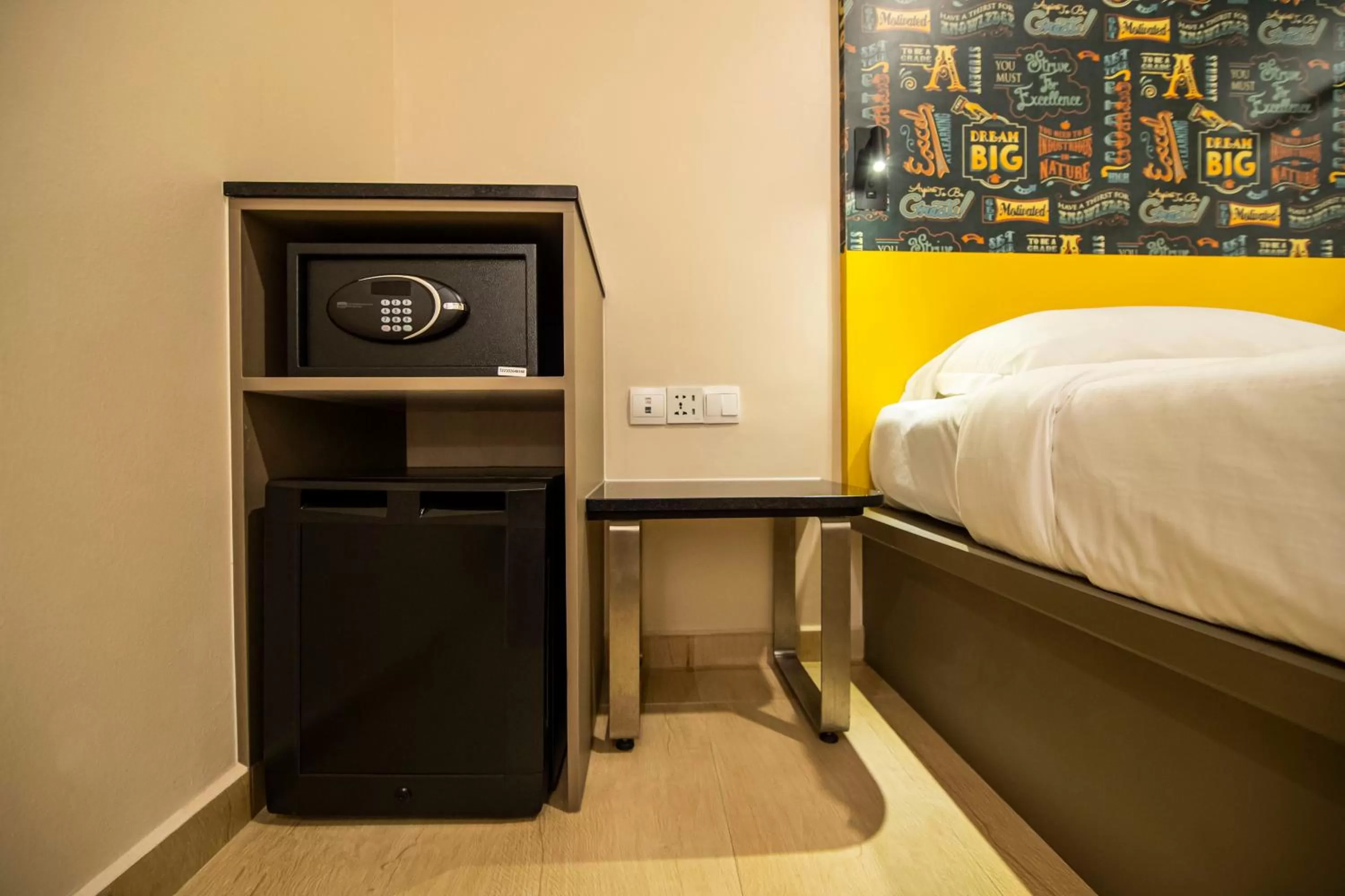 Bed in Fragrance Hotel - Oasis