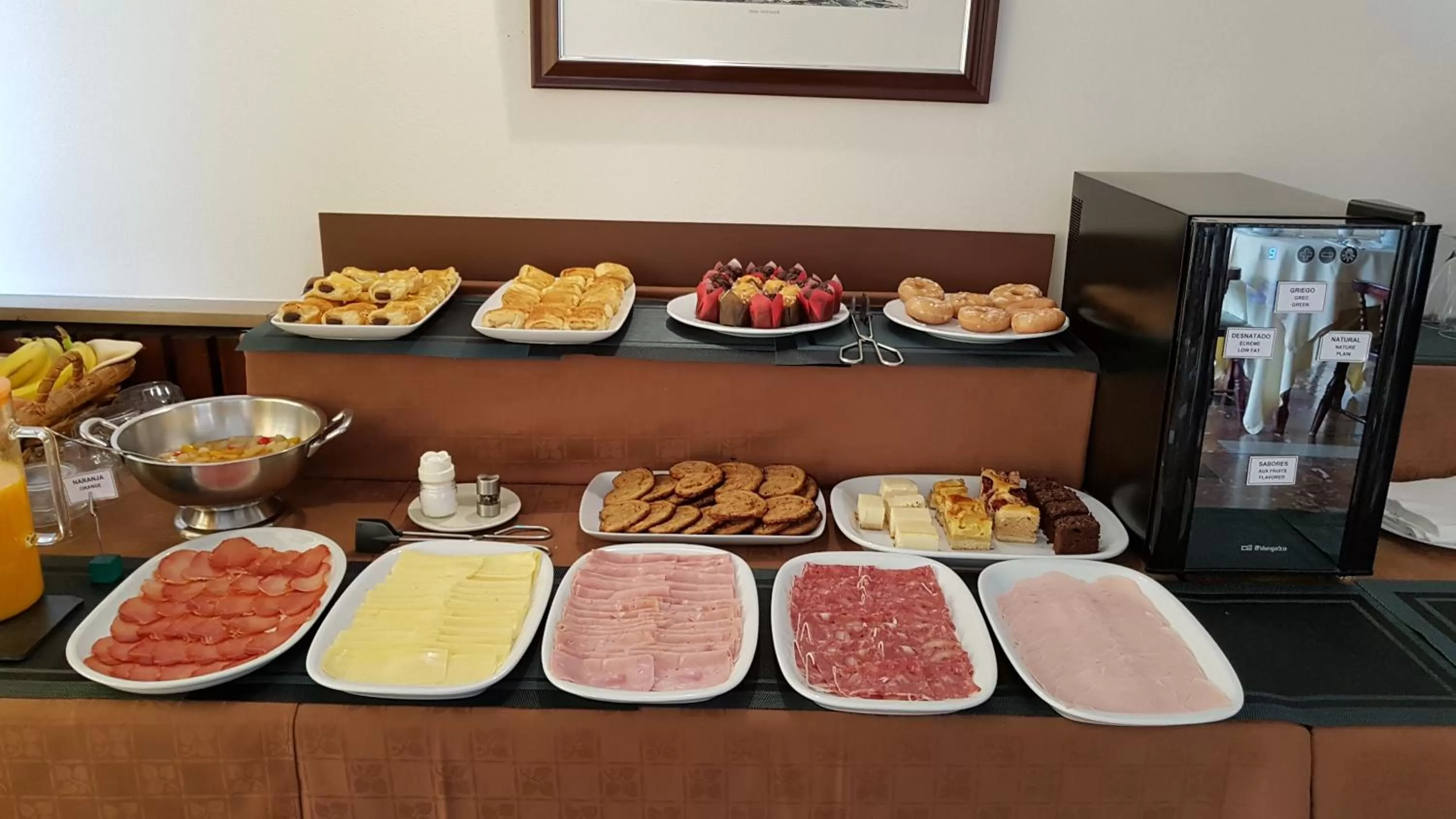 Buffet breakfast in Hotel Alcazar Irun