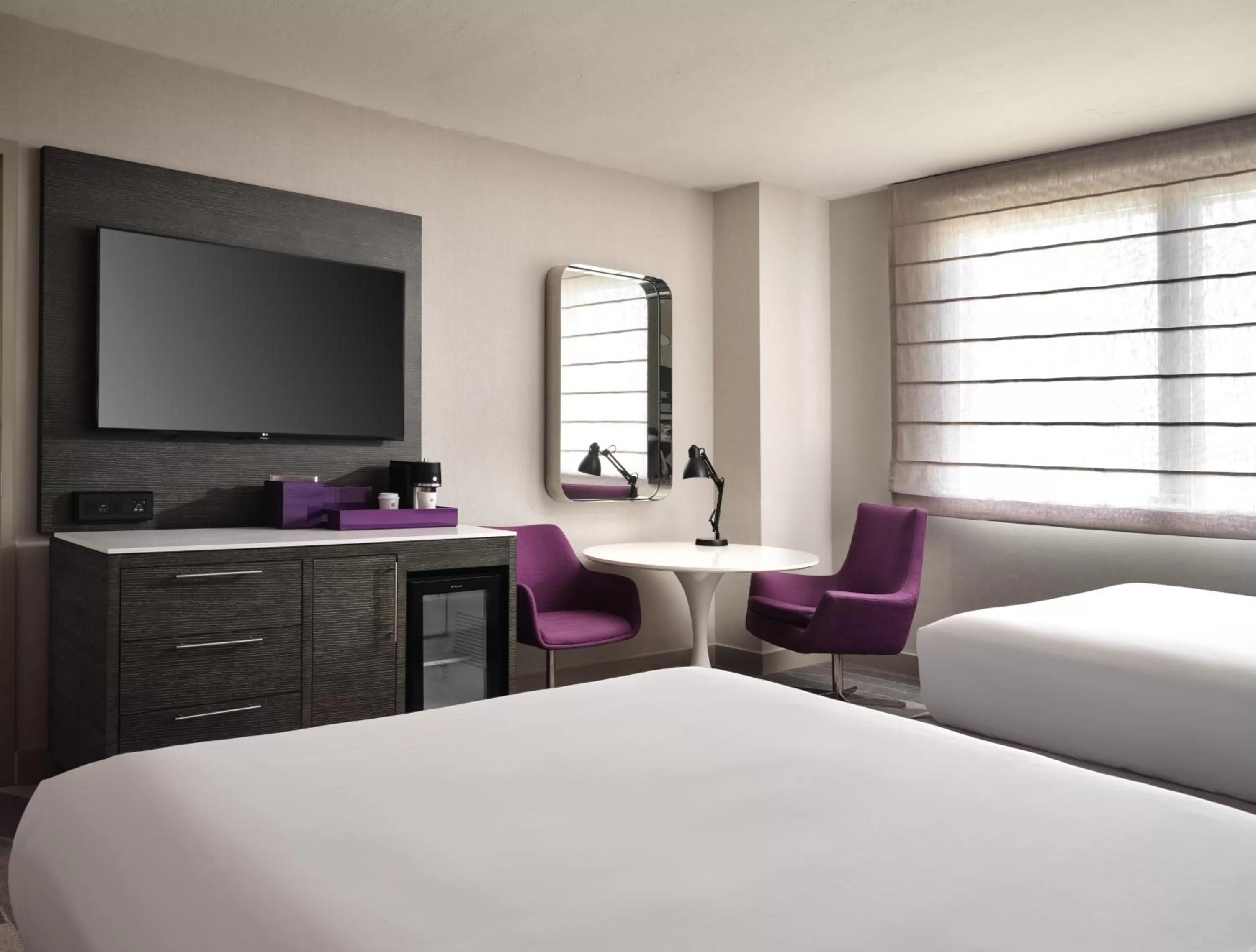 Bedroom, Bed in Hyatt Regency Los Angeles International Airport