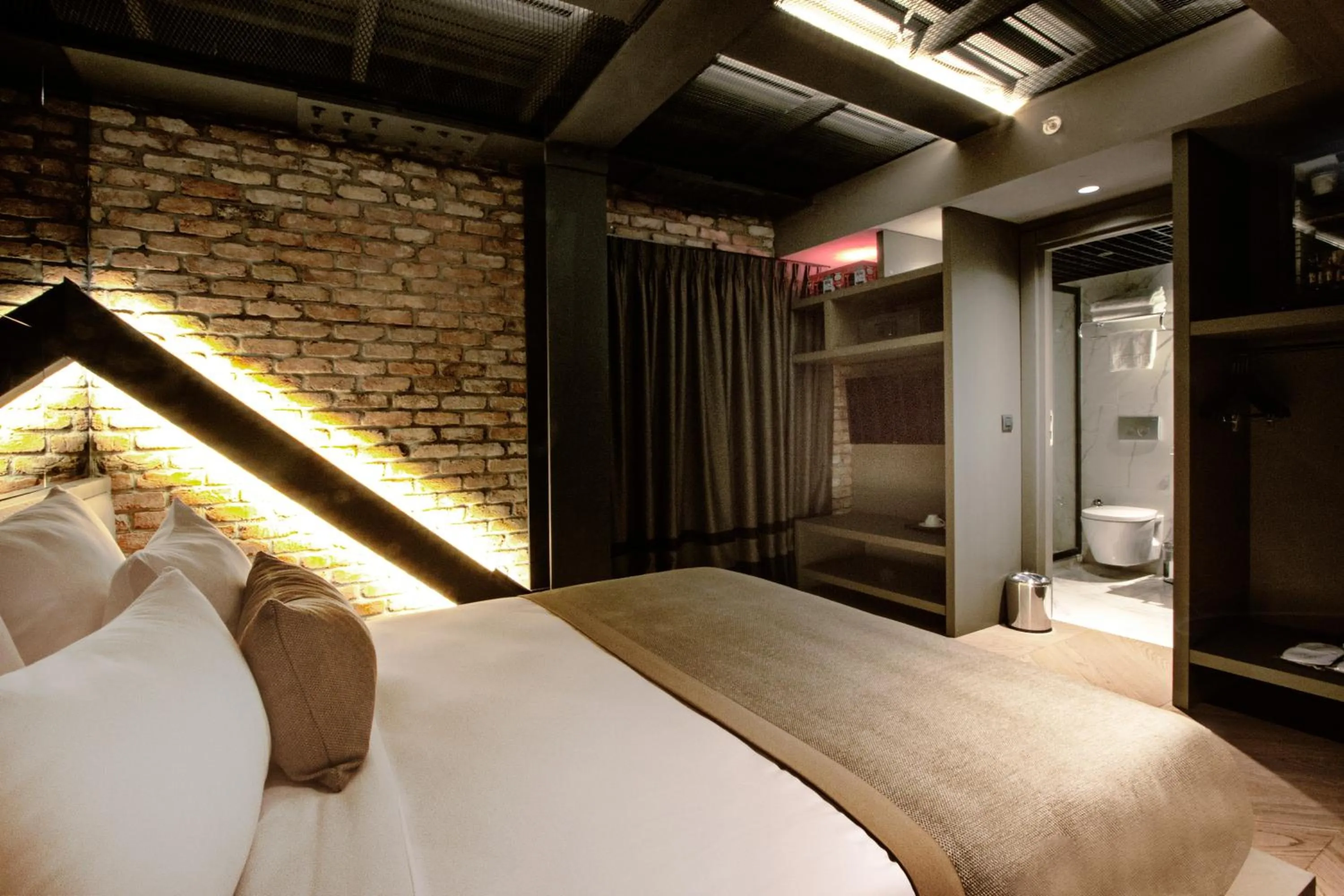 Toilet, Bed in Cityloft 81