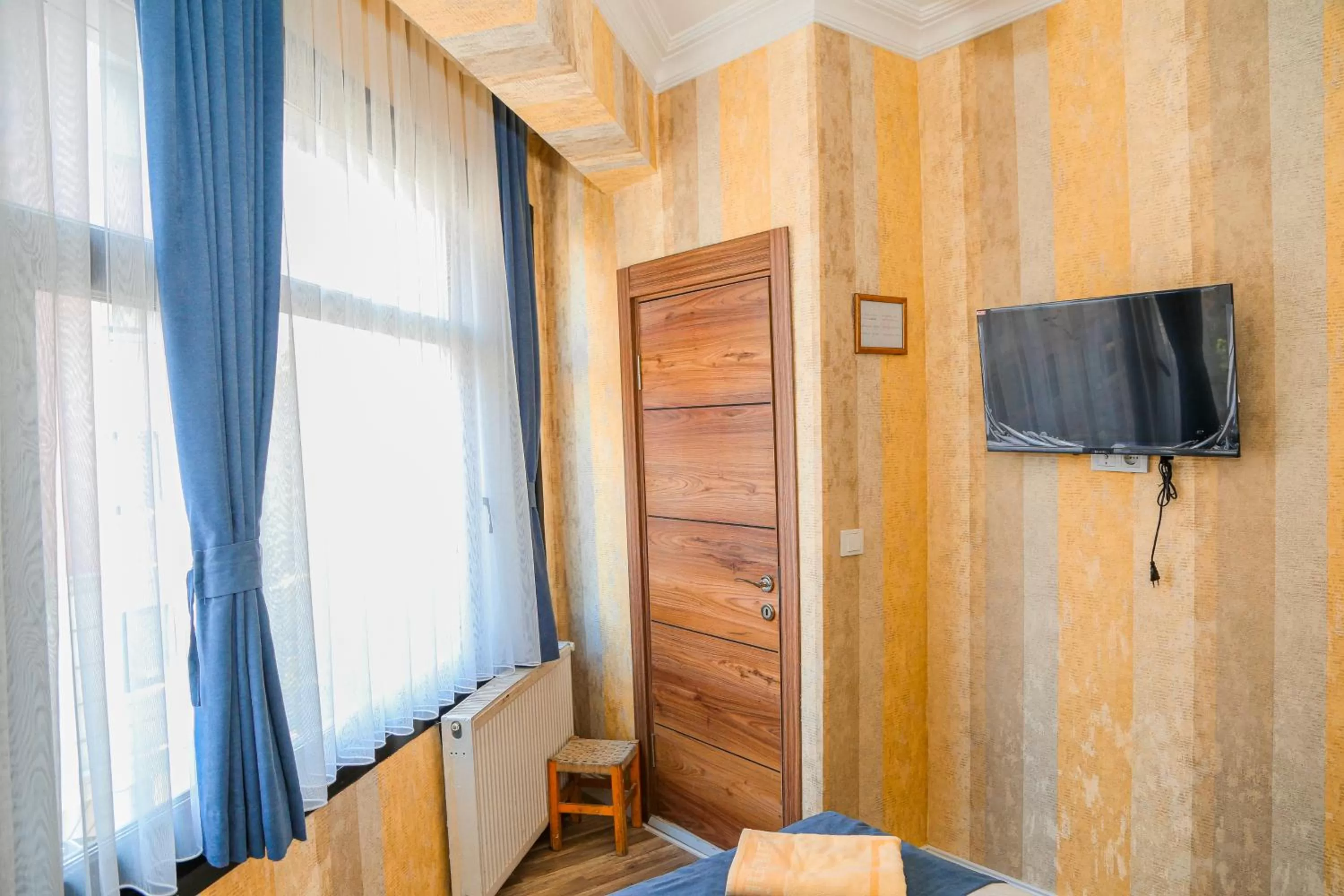 TV and multimedia in Asitane Life Hotel