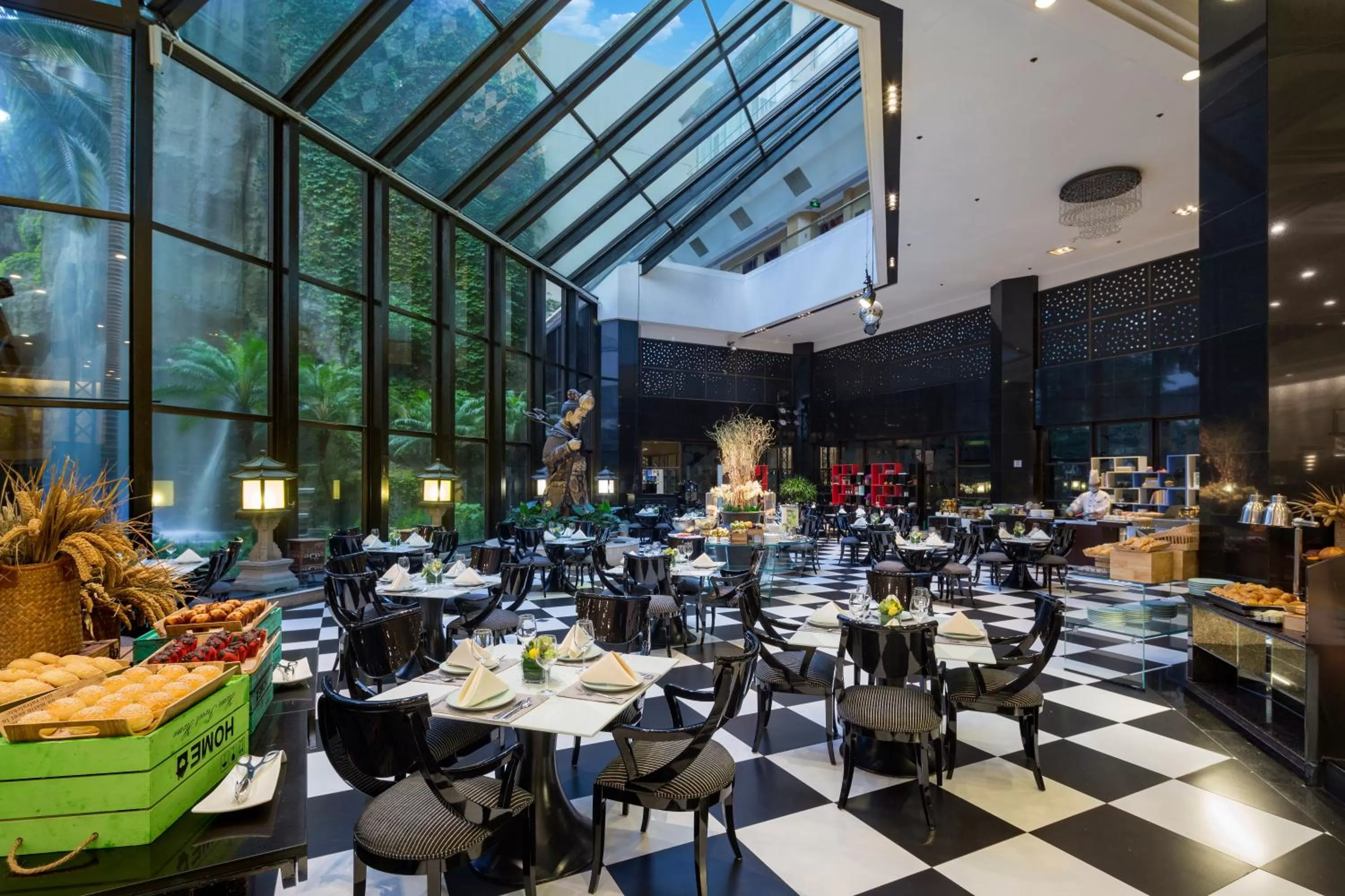 Restaurant/places to eat in The Garden Hotel Guangzhou