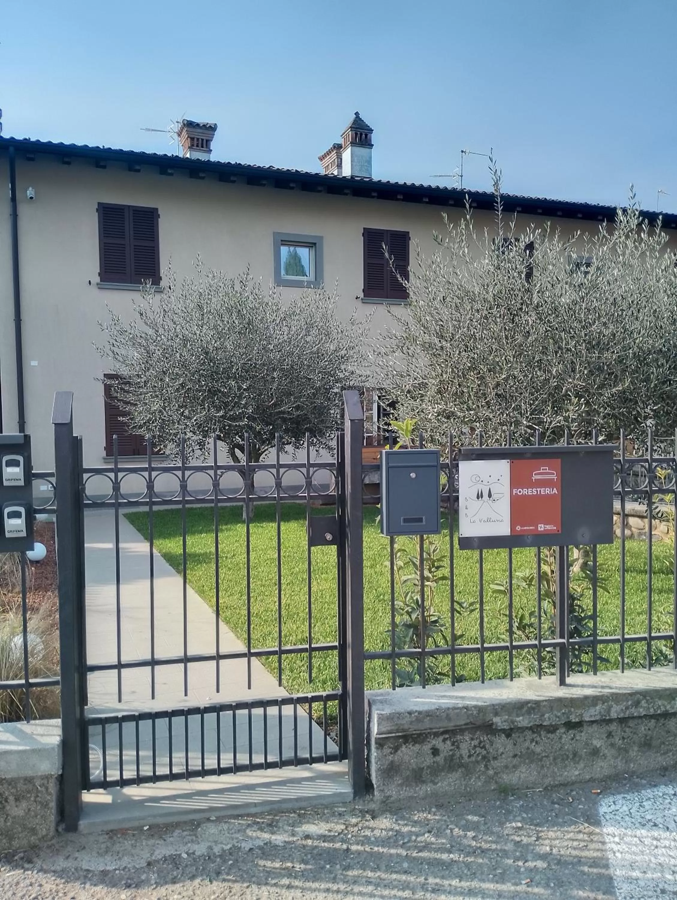 Property Building in B&B LA VALLUNA