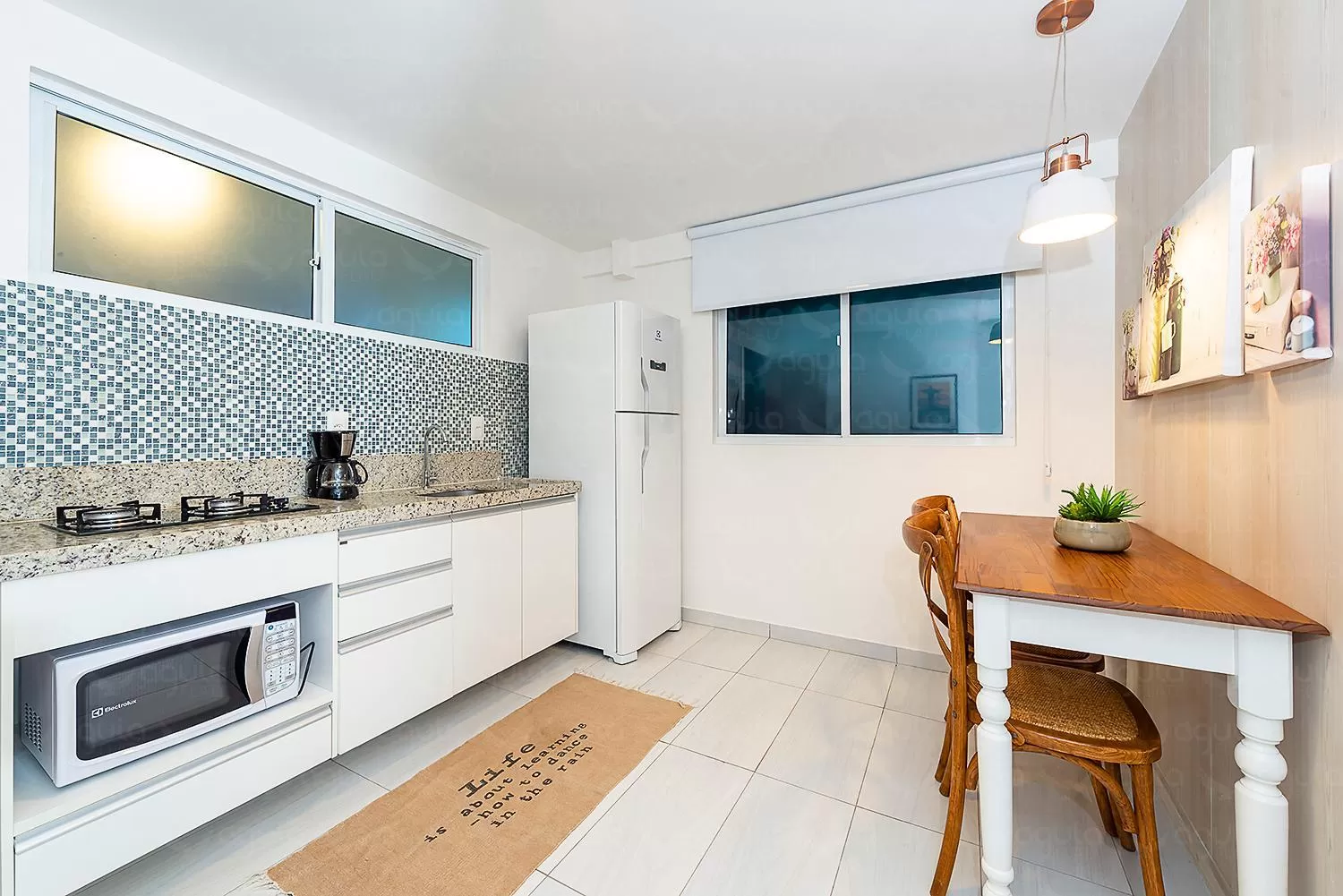 Communal kitchen in Pousada da Águia