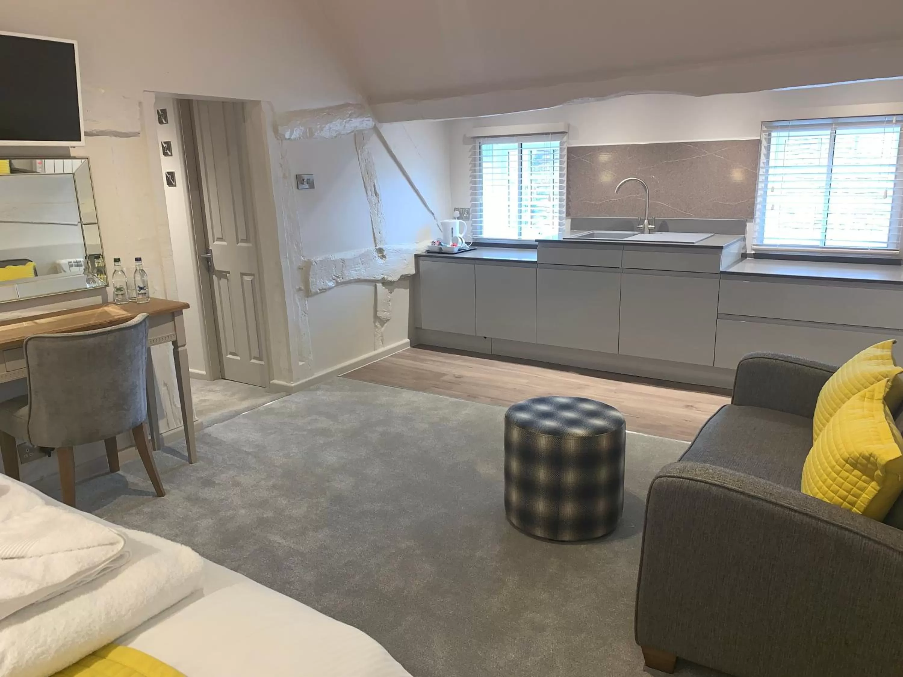 Kitchen or kitchenette in The Falcon Hotel