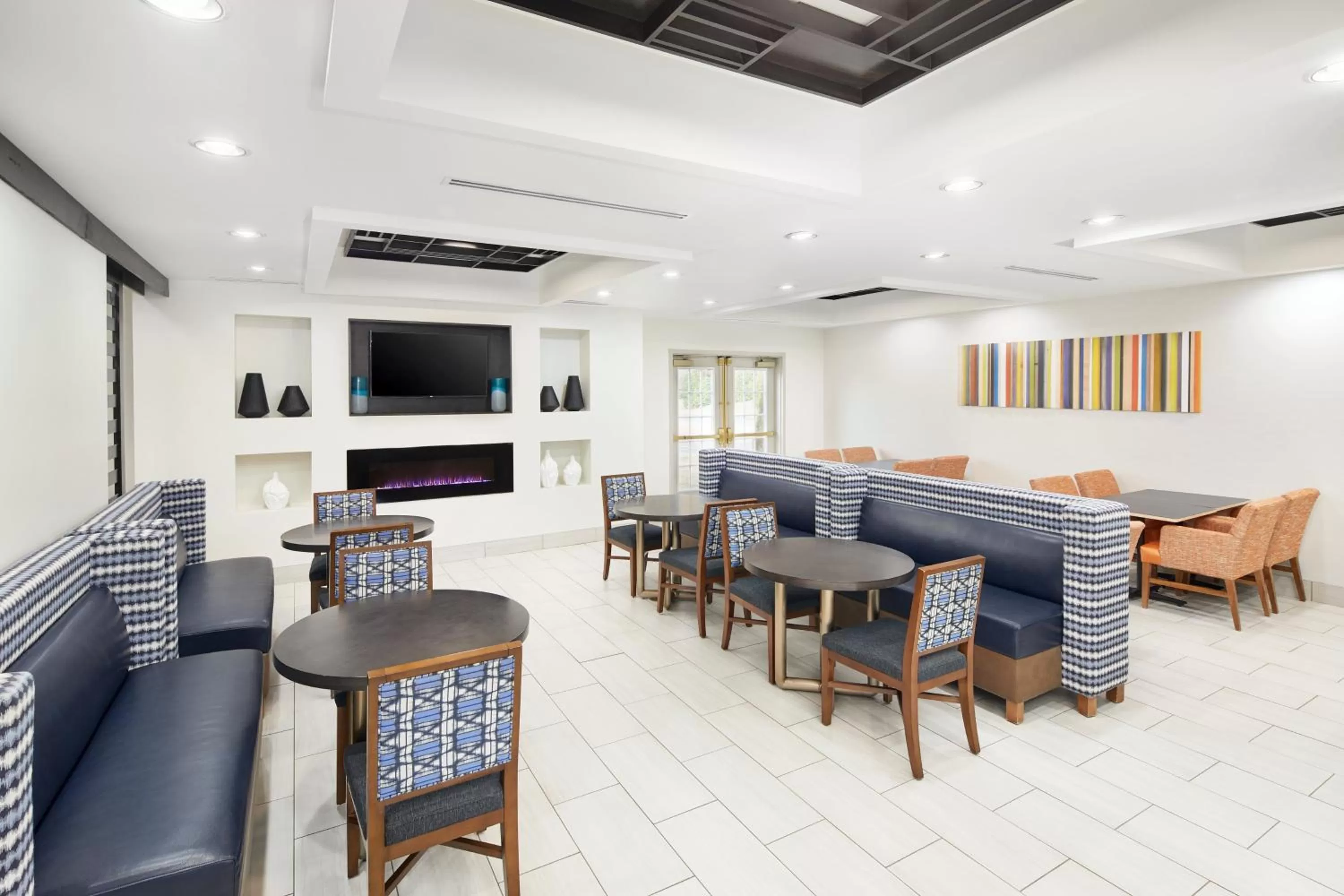 Breakfast in Holiday Inn Express & Suites - Spartanburg-North by IHG