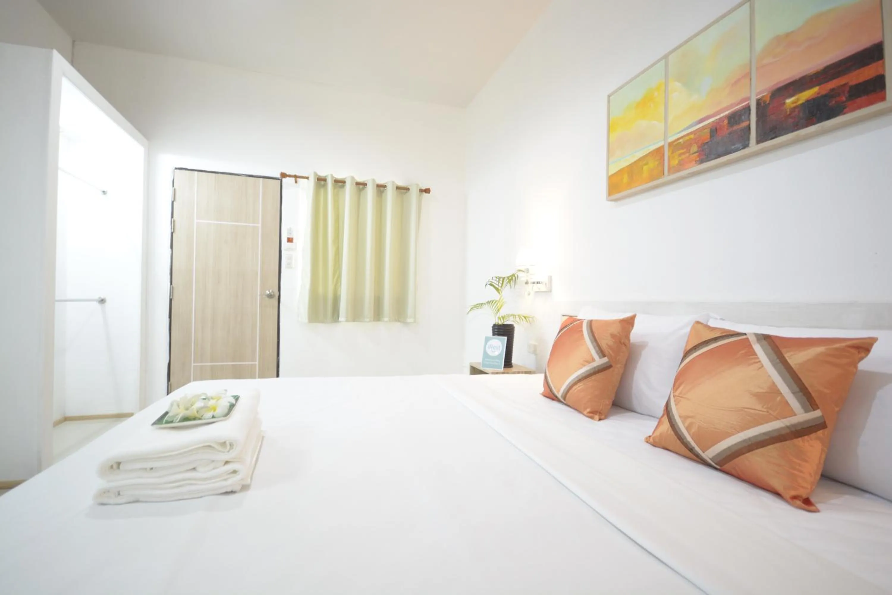 Bedroom, Bed in iRest Ao Nang Seafront