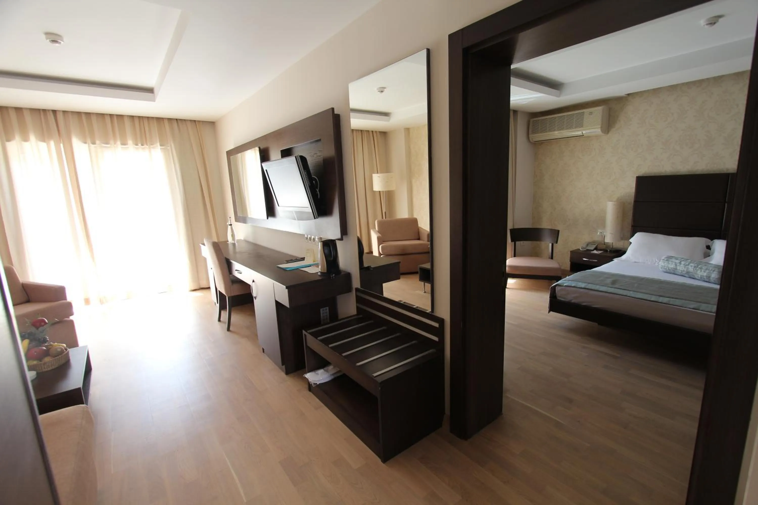 Suite Room in Olira Boutique Hotel&SPA