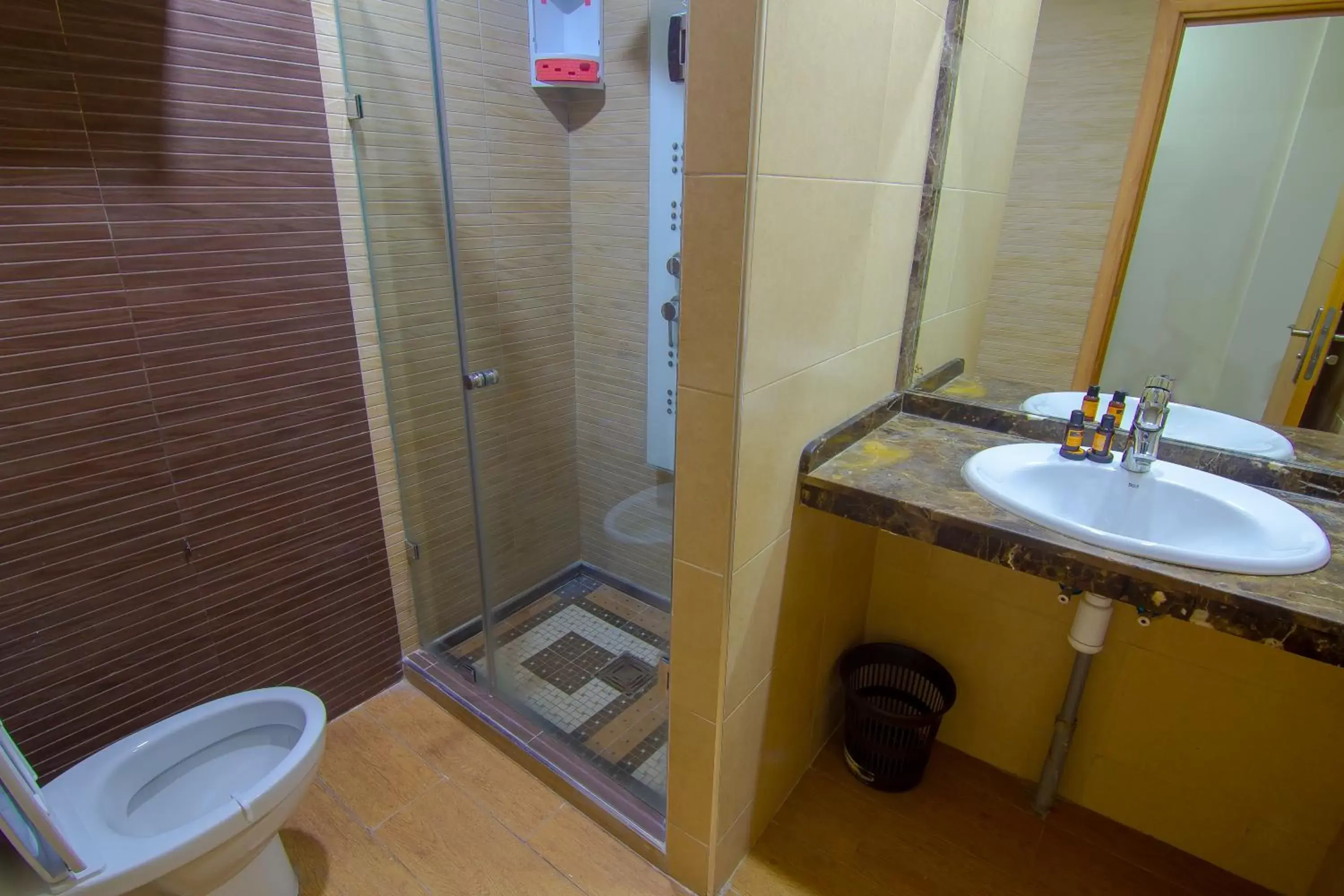 Twin Room with Bathroom in Hotel vallee ziz Twin Room with Bathroom in Hotel vallee ziz