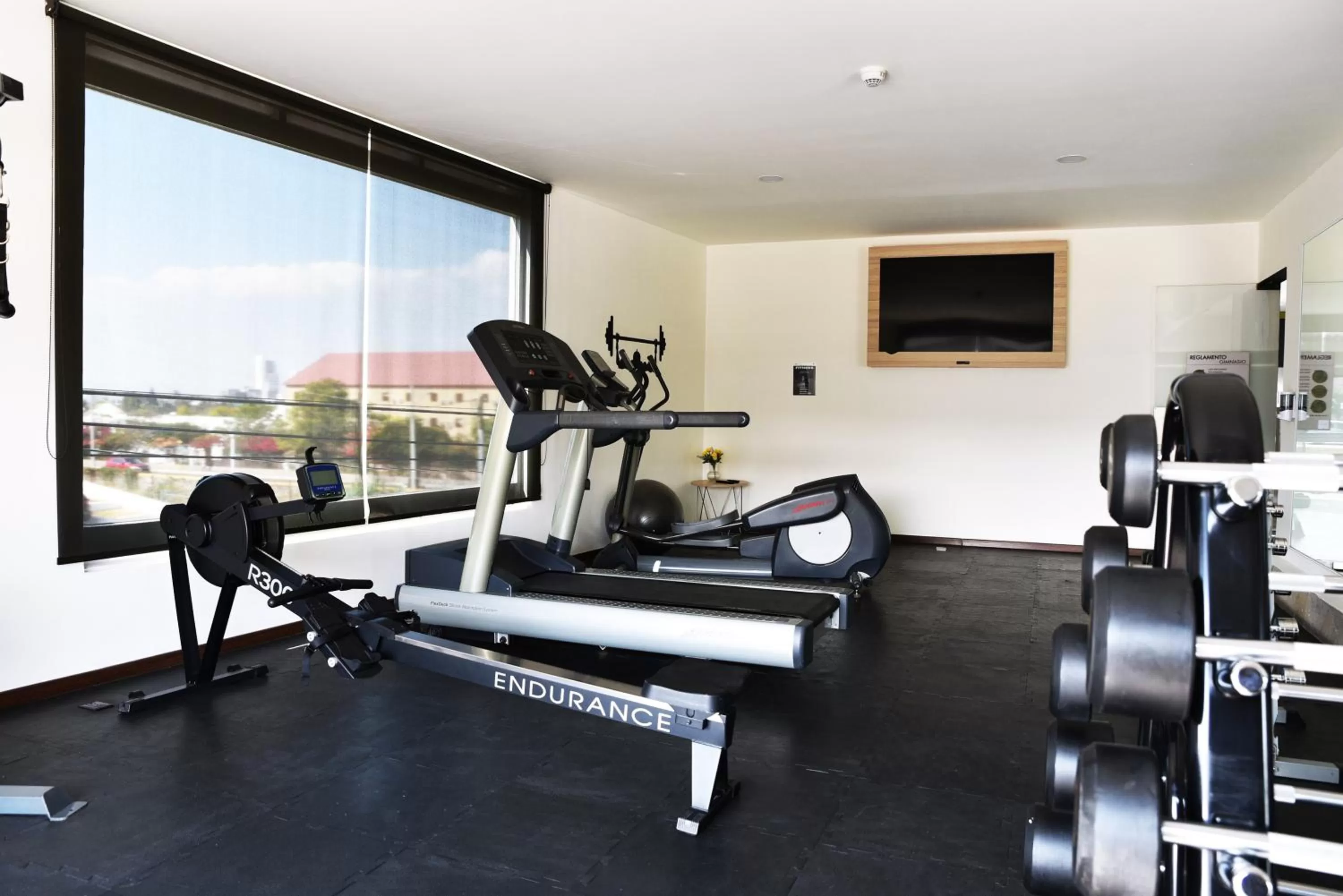 Fitness centre/facilities in Fato Hotel