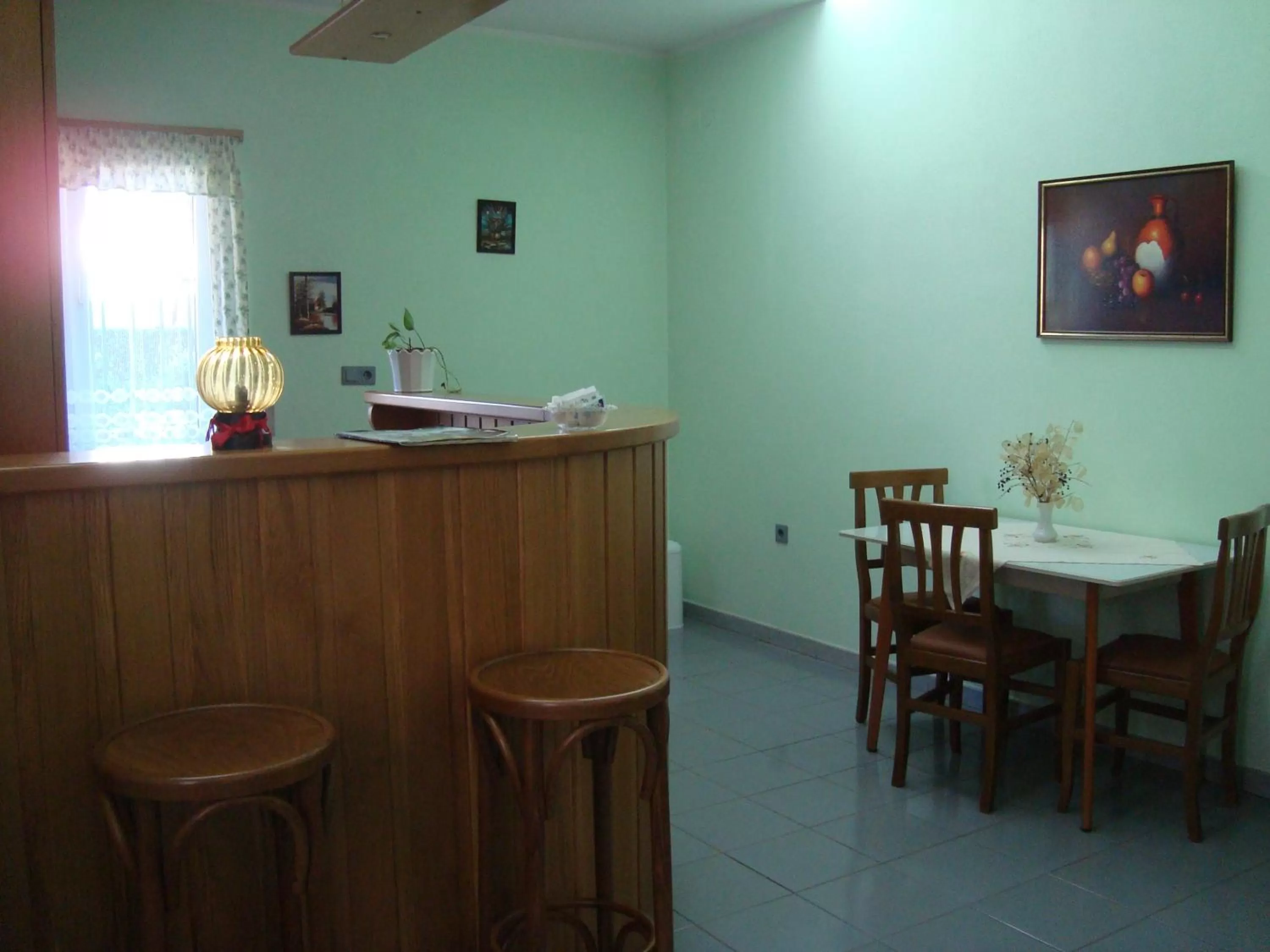 Restaurant/places to eat in B&B Esperança