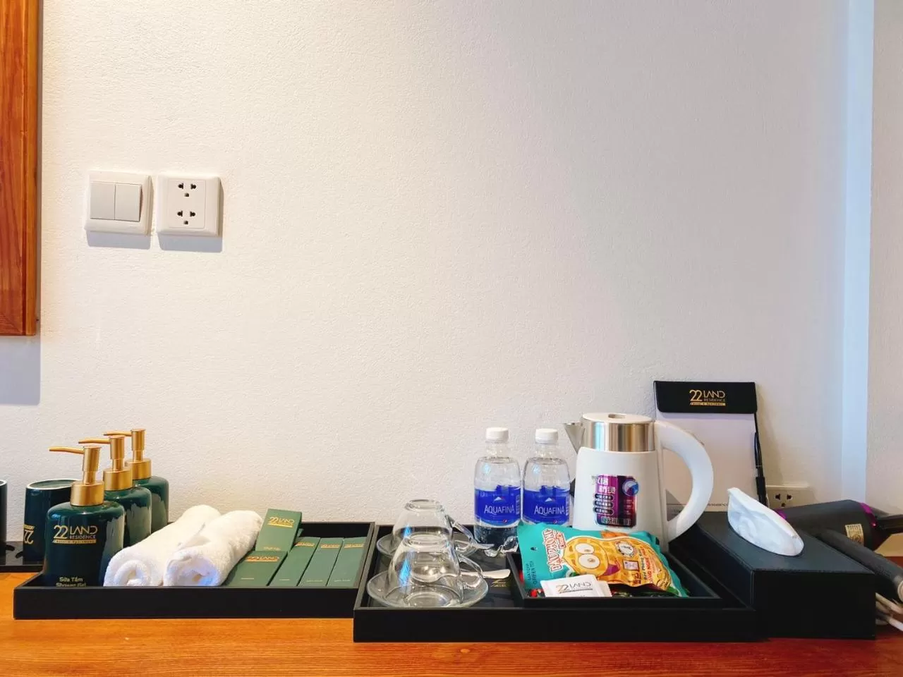 Coffee/tea facilities in 22Land Hotel & Residence