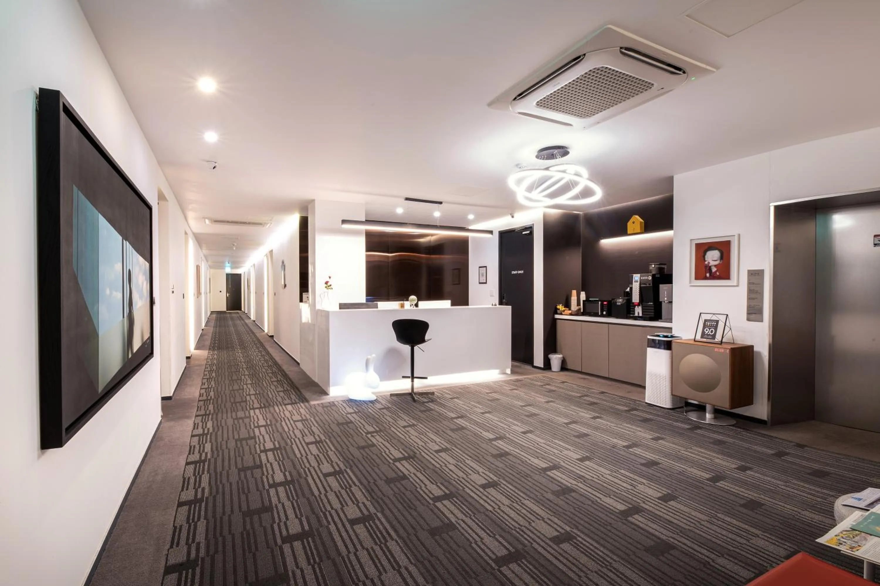 Mipo Oceanside Hotel