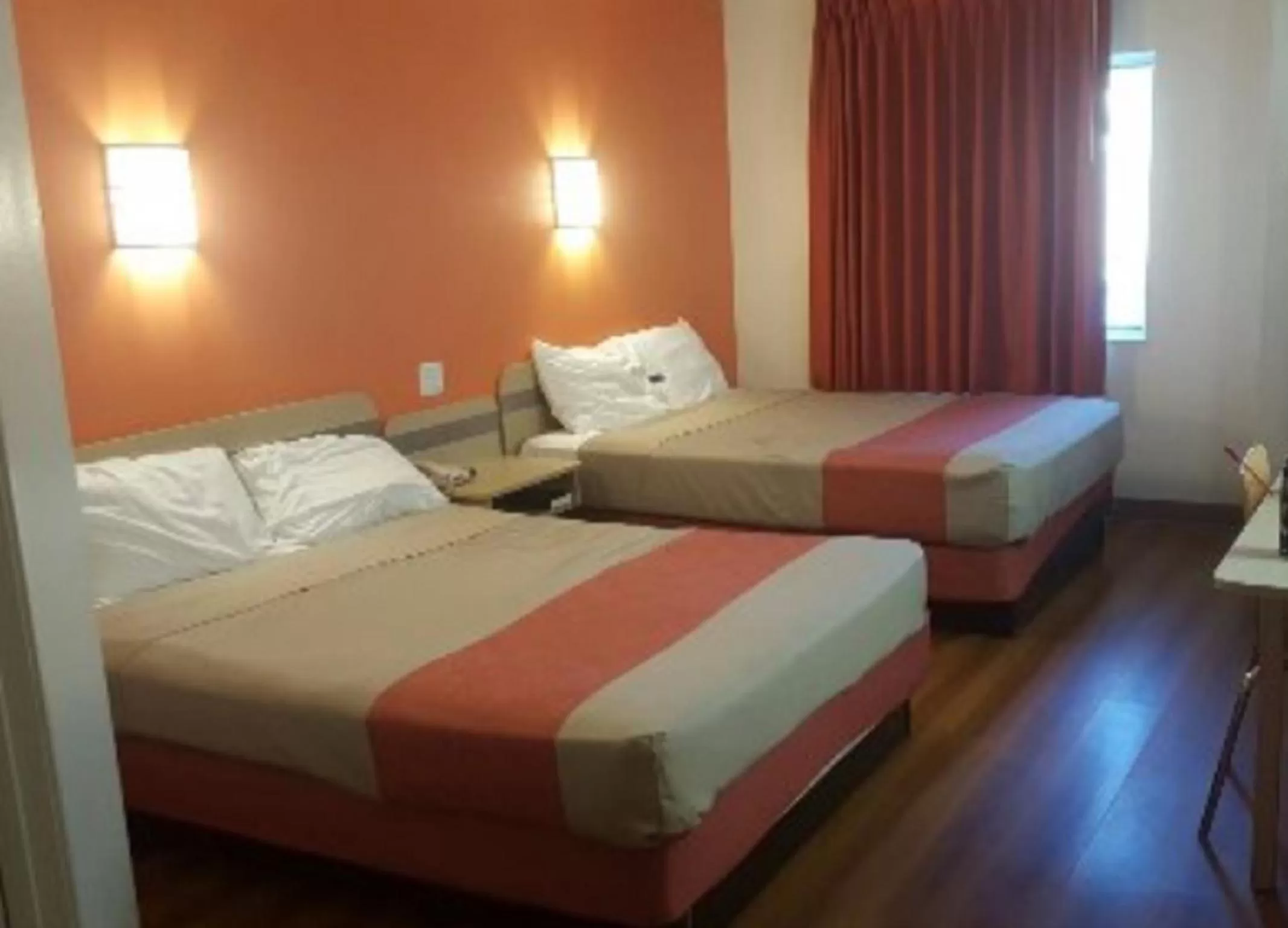 Photo of the whole room, Bed in Motel 6-Roseburg, OR