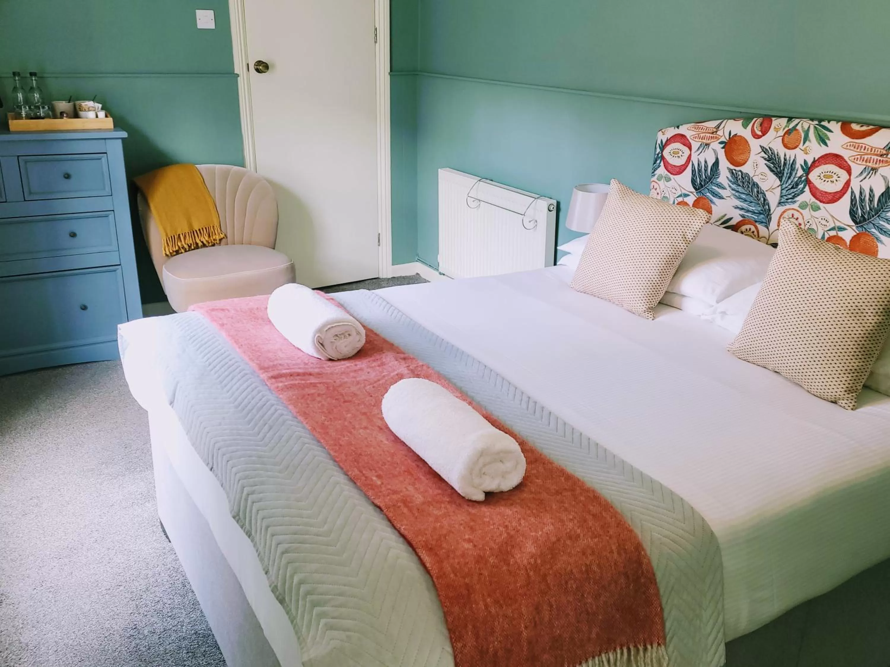 Bedroom, Bed in Jacobs Ladder Inn