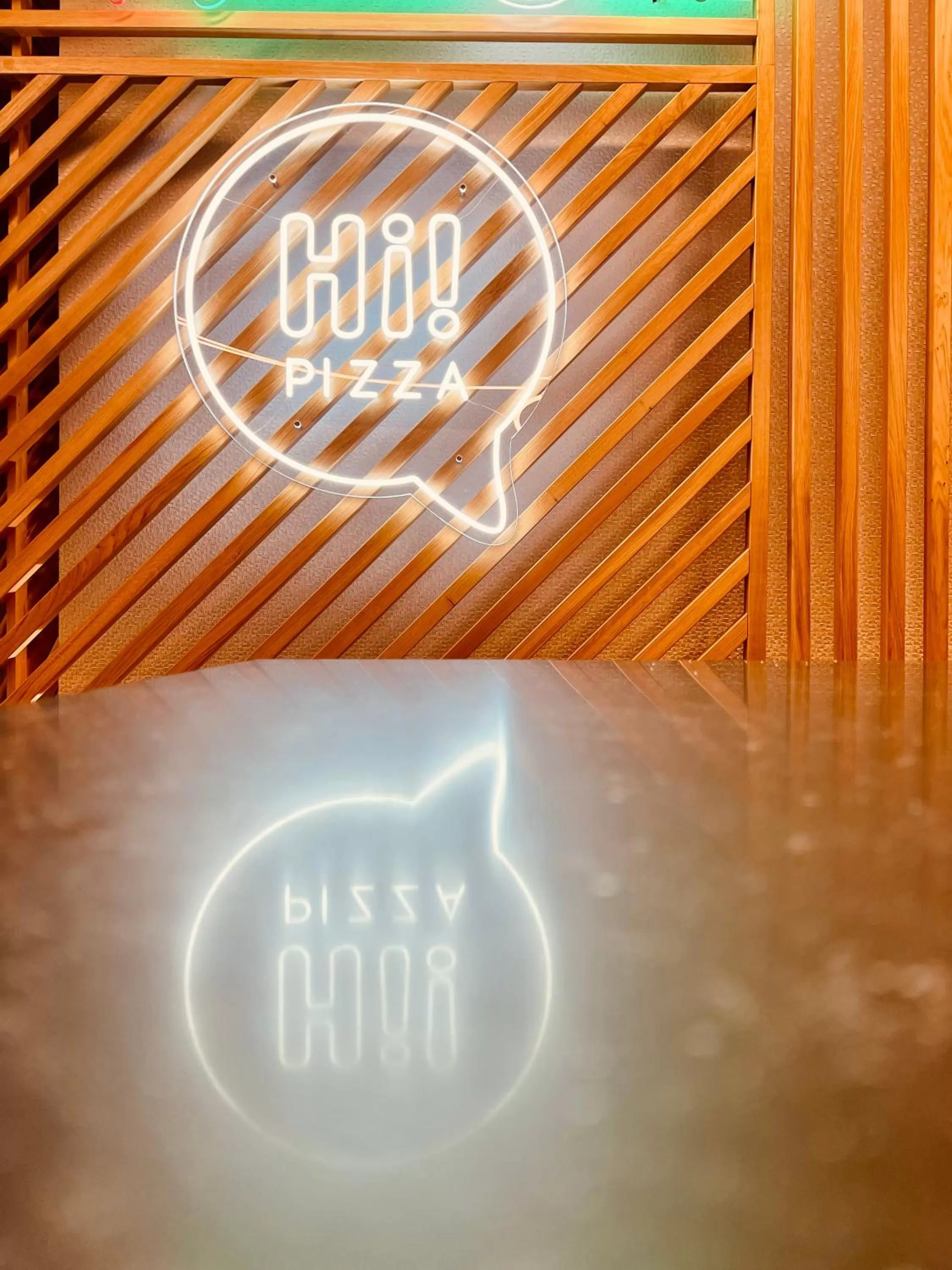 Restaurant/places to eat in Staybridge Suites London Heathrow - Bath Road, an IHG Aparthotel