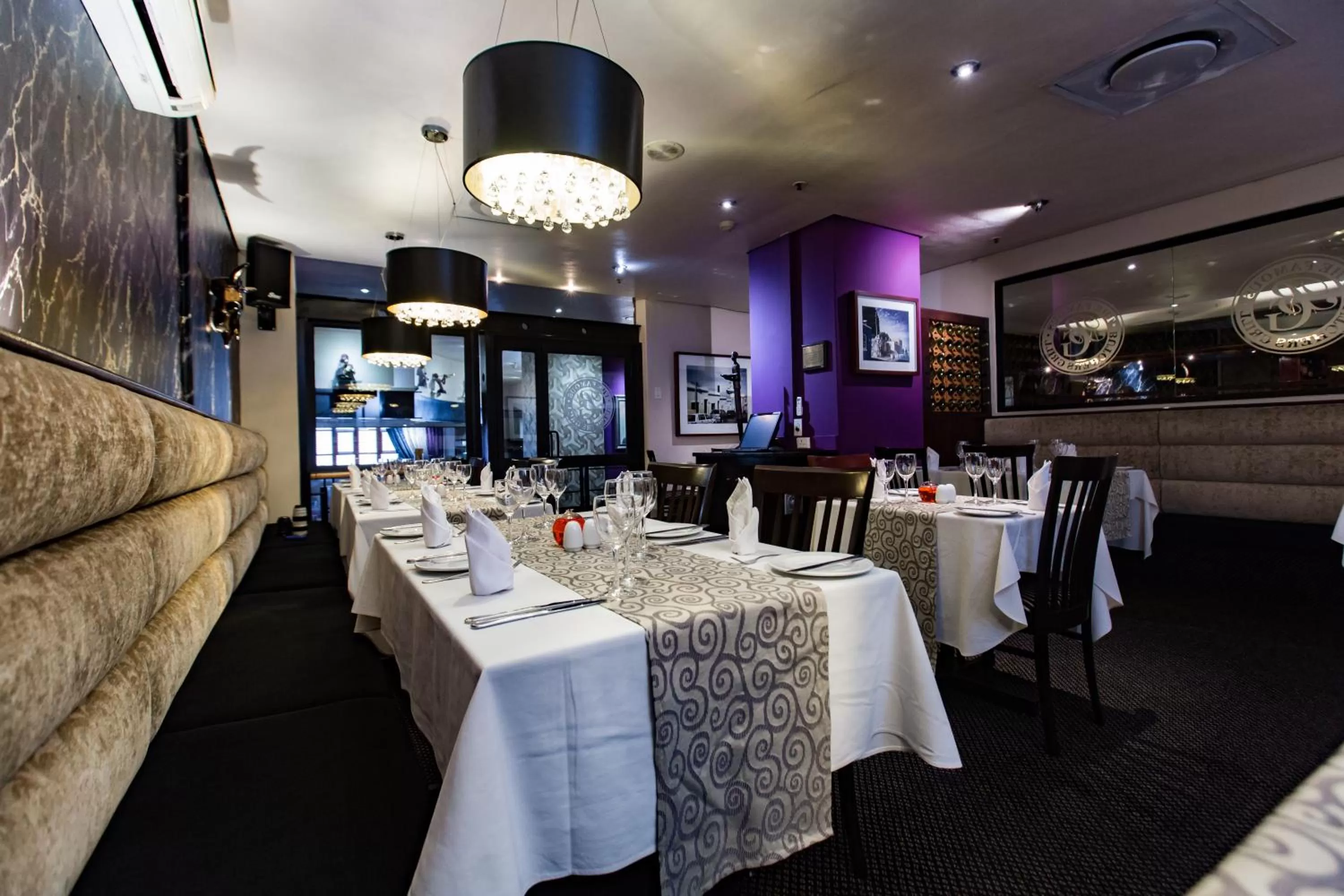 Restaurant/places to eat in Cape Town Lodge Hotel