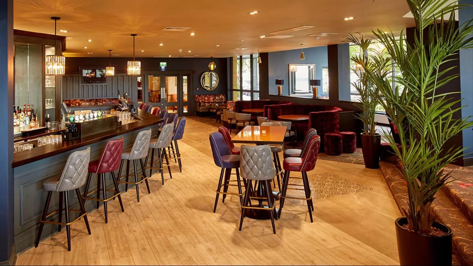 Restaurant/places to eat in Tower Hotel & Leisure Centre