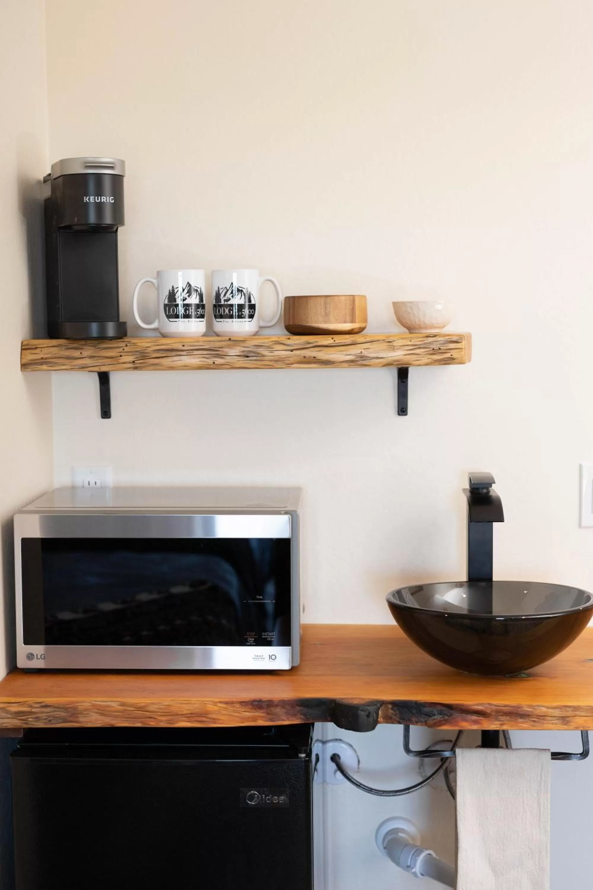 Kitchen or kitchenette, Kitchen/Kitchenette in Lodge at 5600