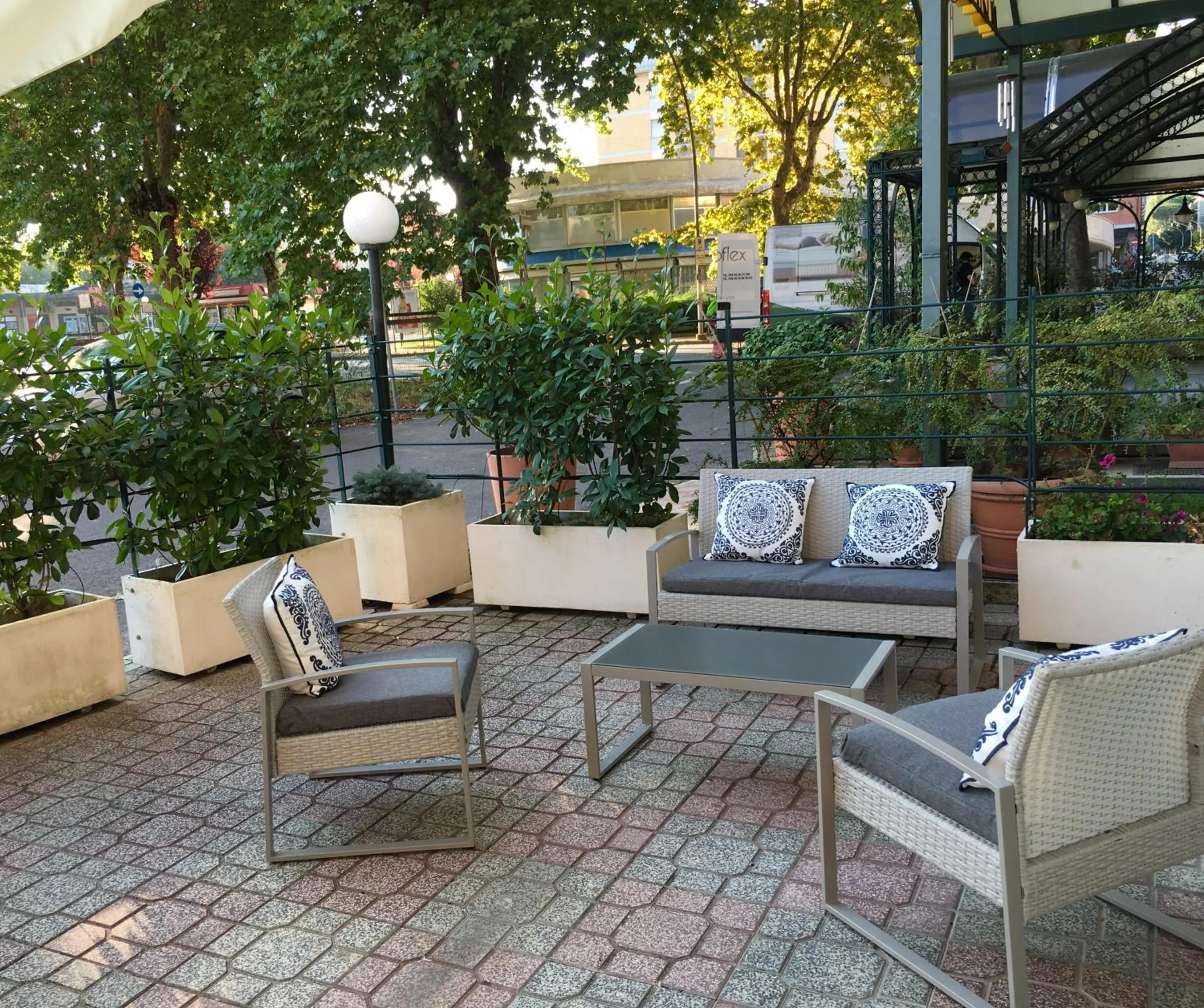 Patio in Hotel Serena