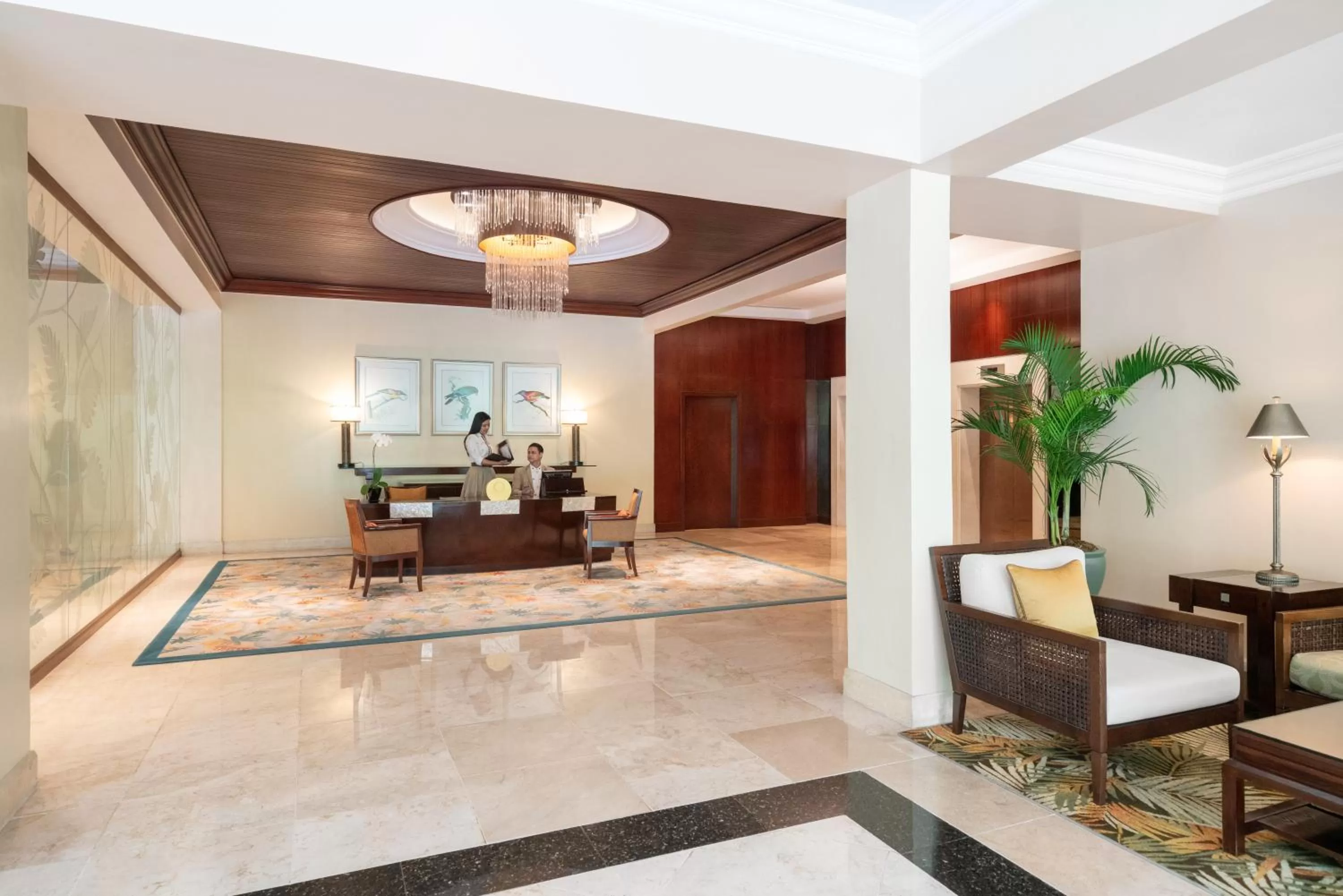 Lobby or reception in Edsa Shangri-La, Manila