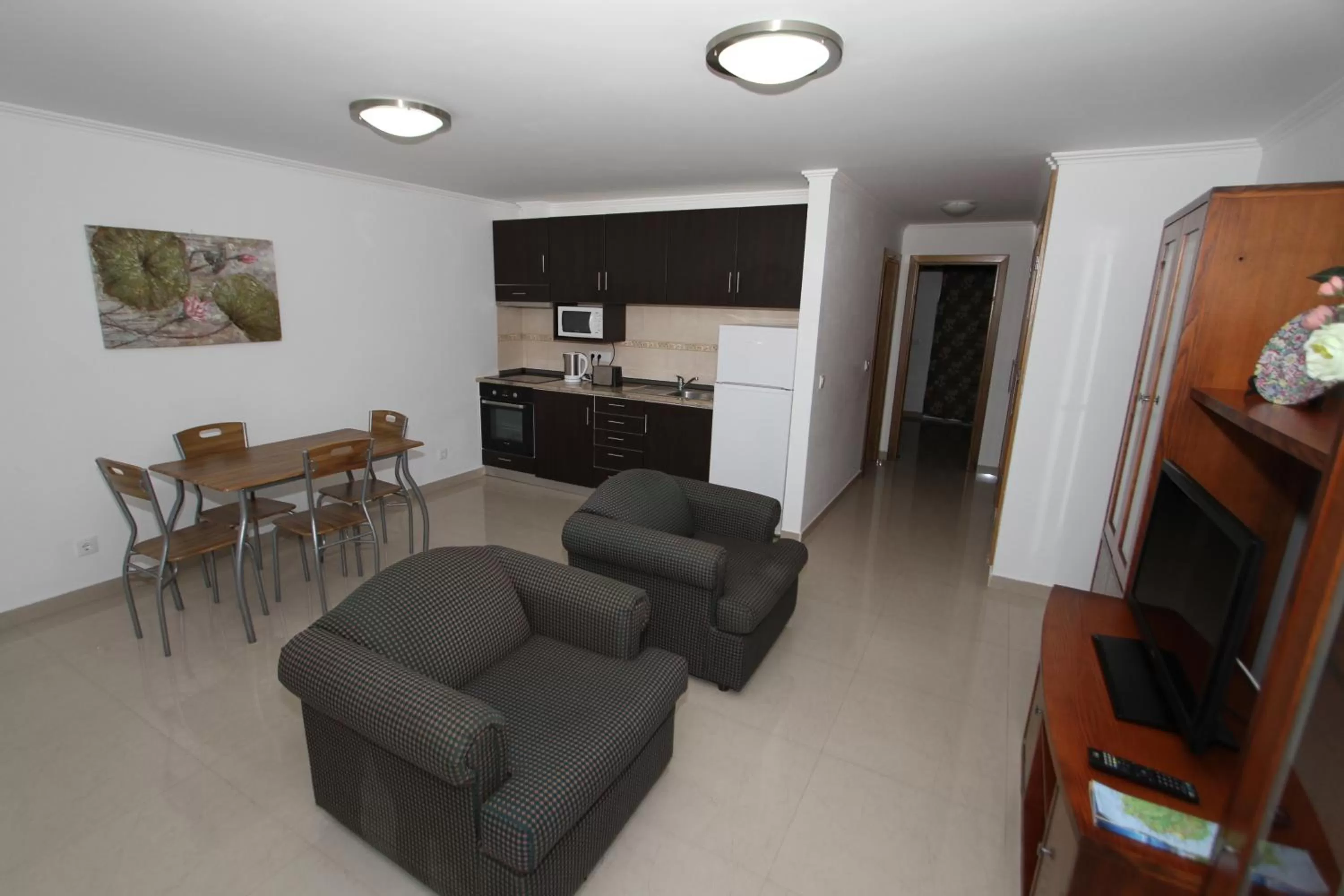 Communal lounge/ TV room, Seating Area in Costa & Isaias Apartamentos