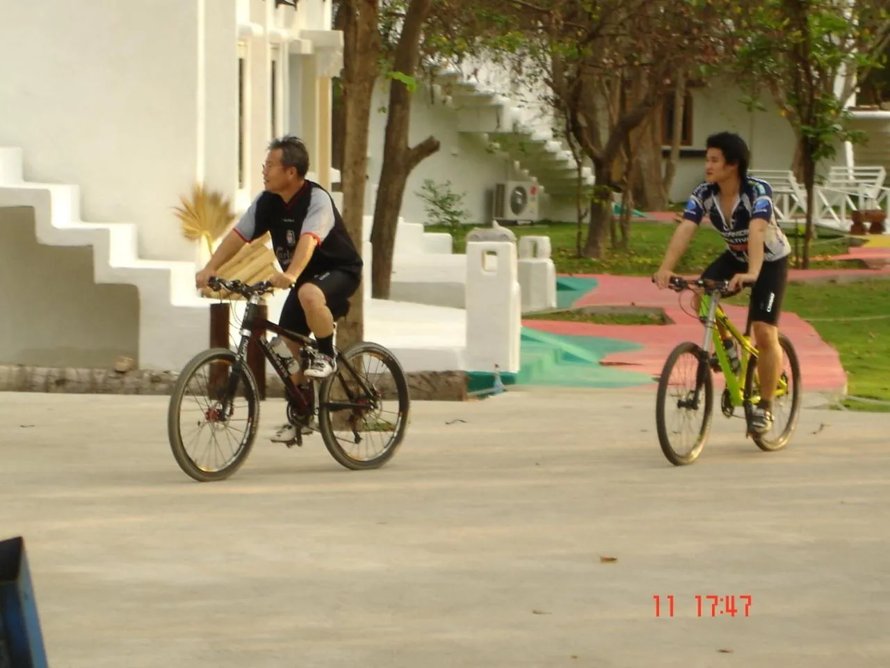 Scenic Riverside Resort