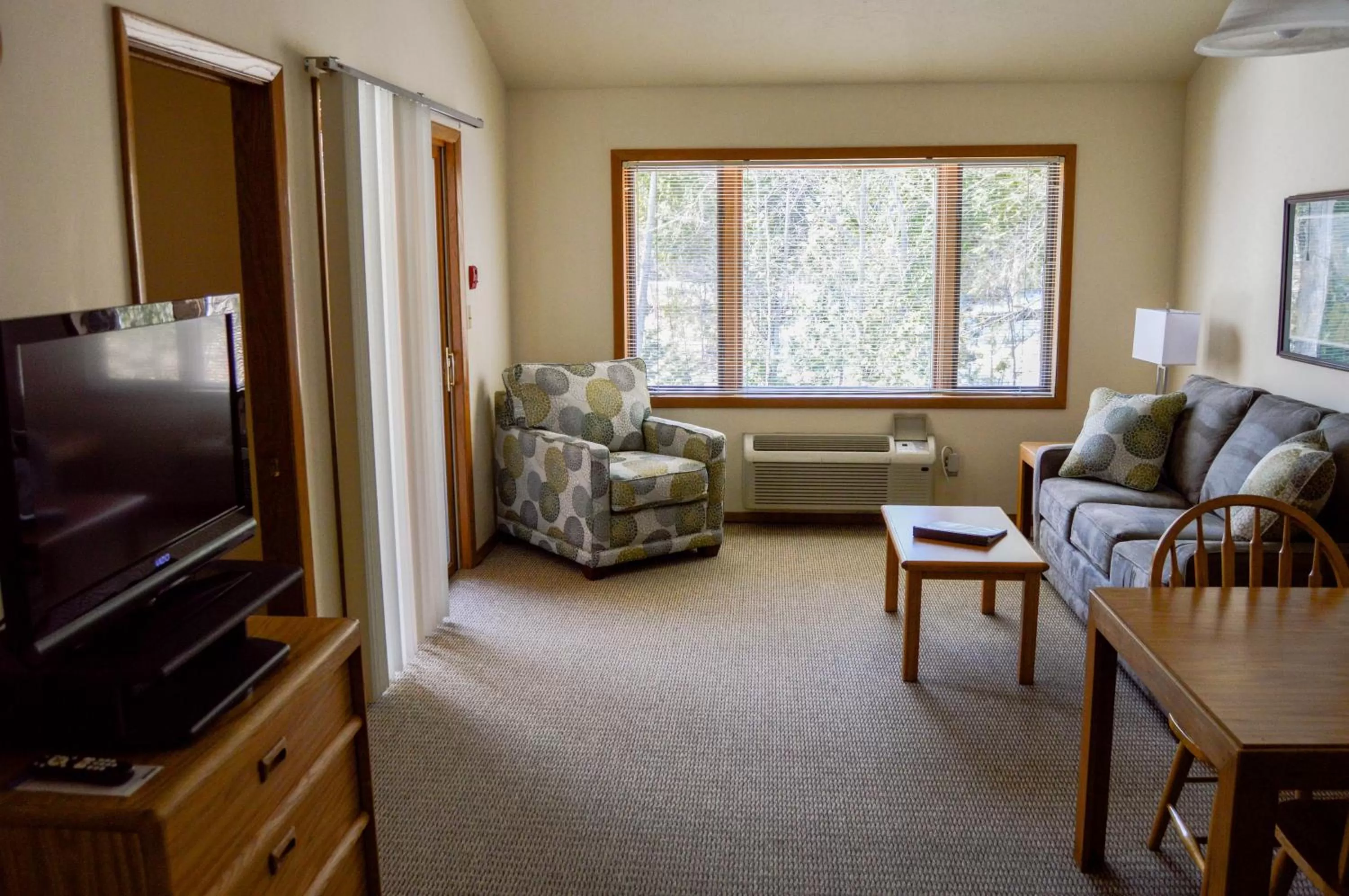 Spinnaker Loft with One and a Half Bathroom in The Landing Resort