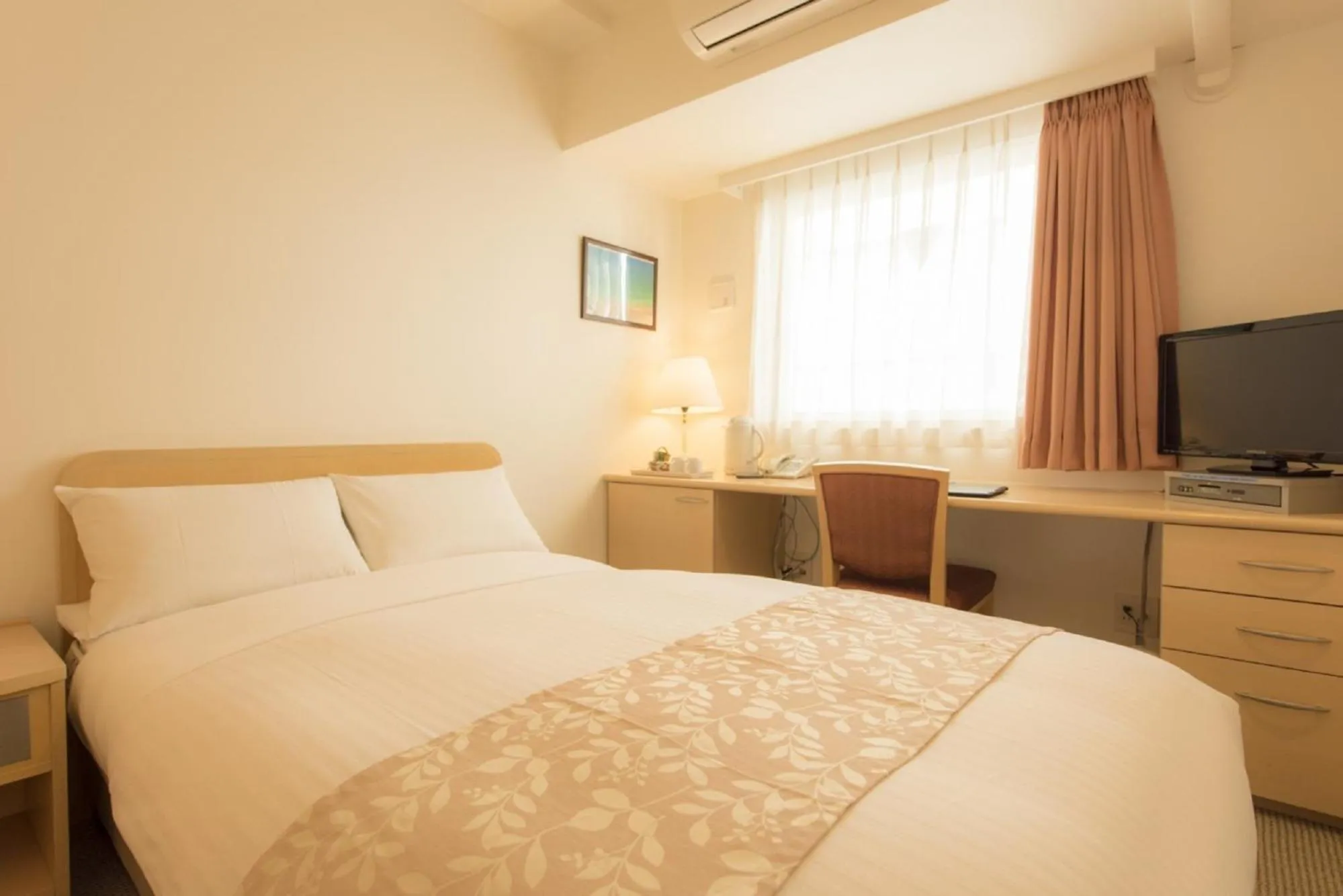 Photo of the whole room, Bed in Hotel Famy Inn Kinshicho