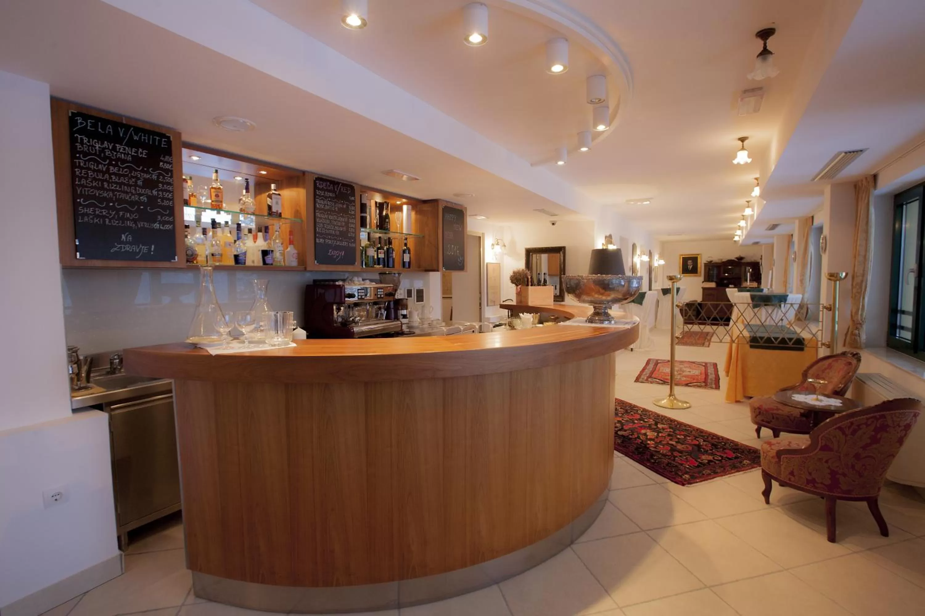 Lounge or bar in Hotel Triglav
