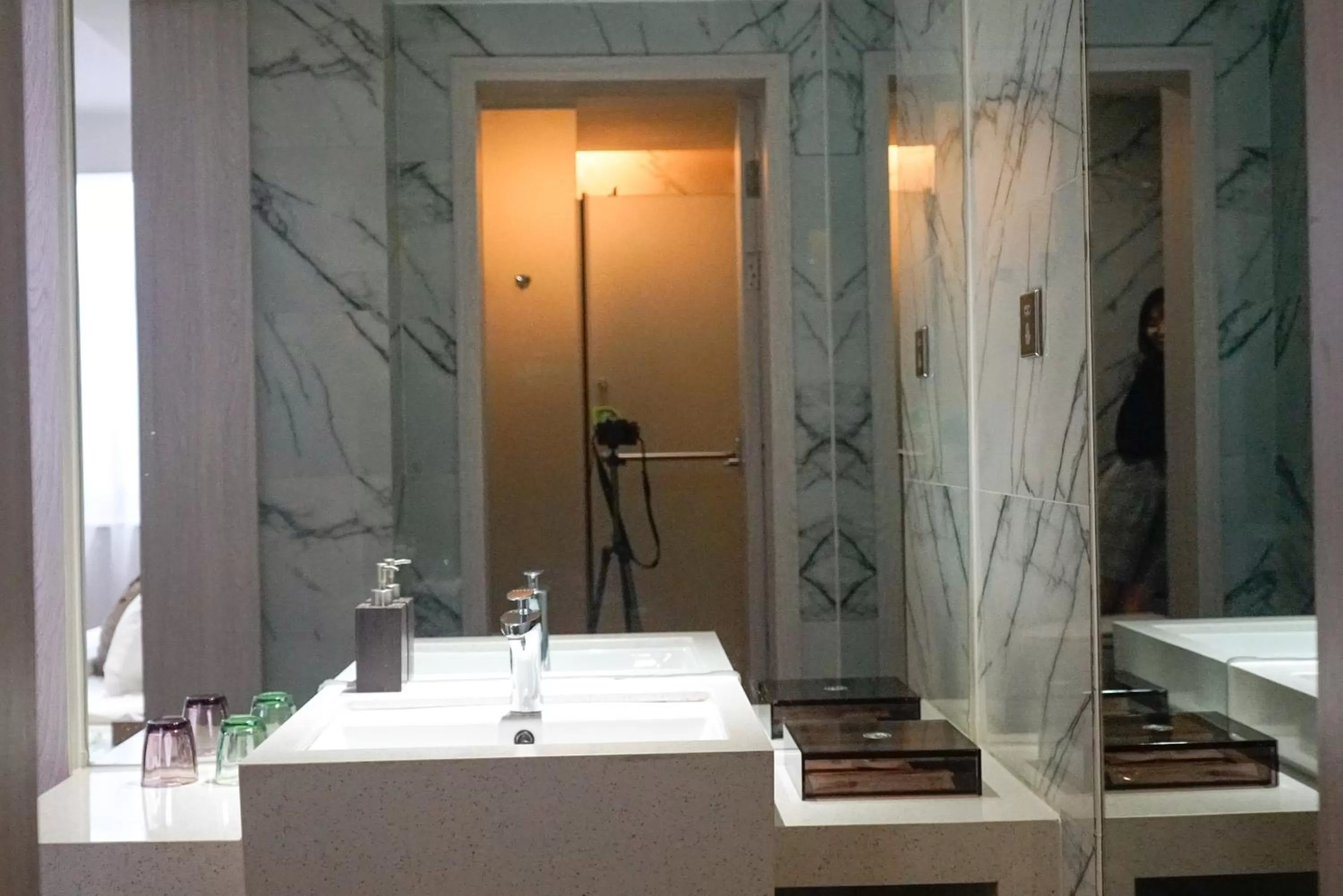 Shower in Paco Hotel Tianhe Coach Terminal Metro Satation Guangzhou-Free Shuttle Bus for Canton Fair