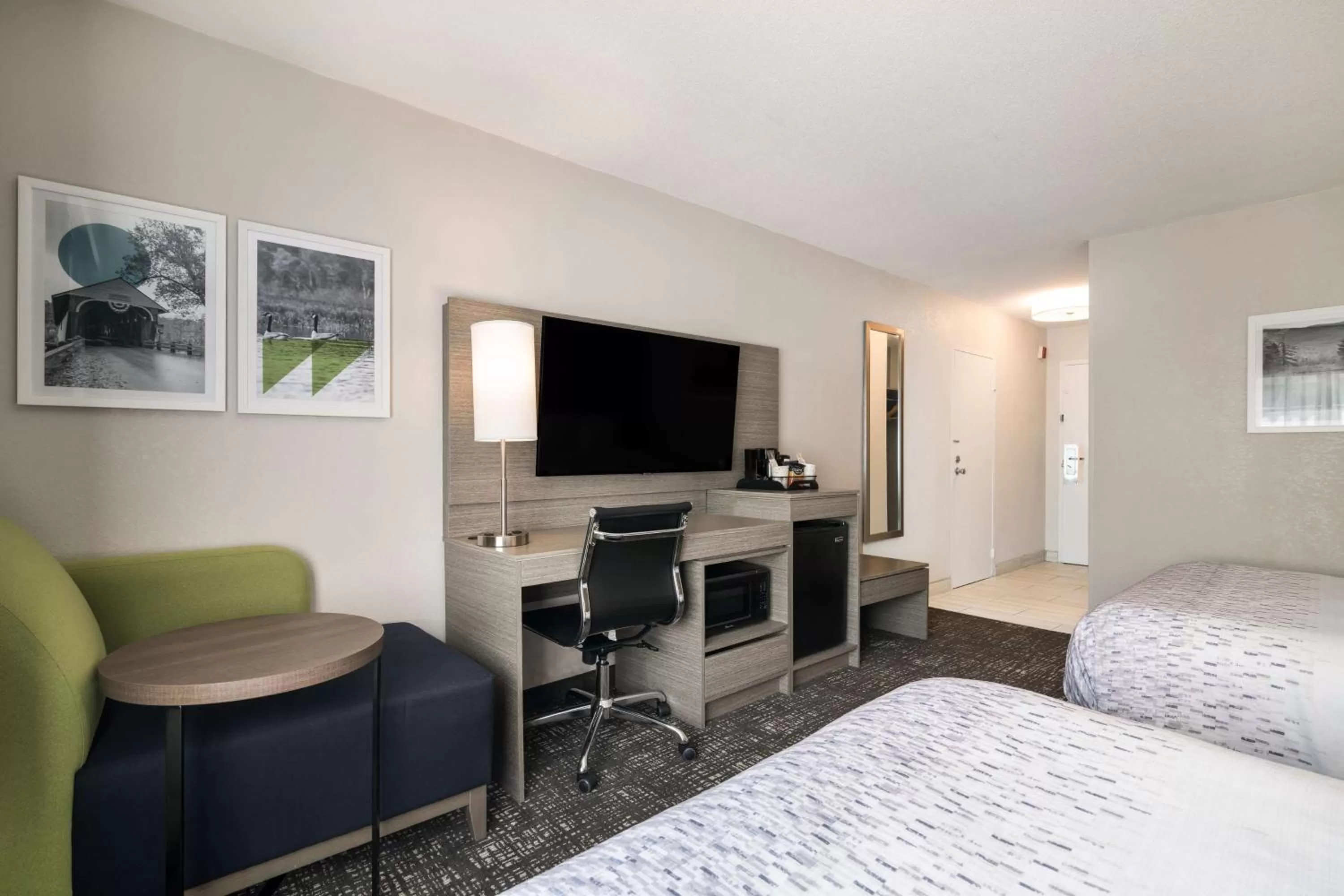 Bedroom, Bed in Best Western Plymouth Inn-White Mountains