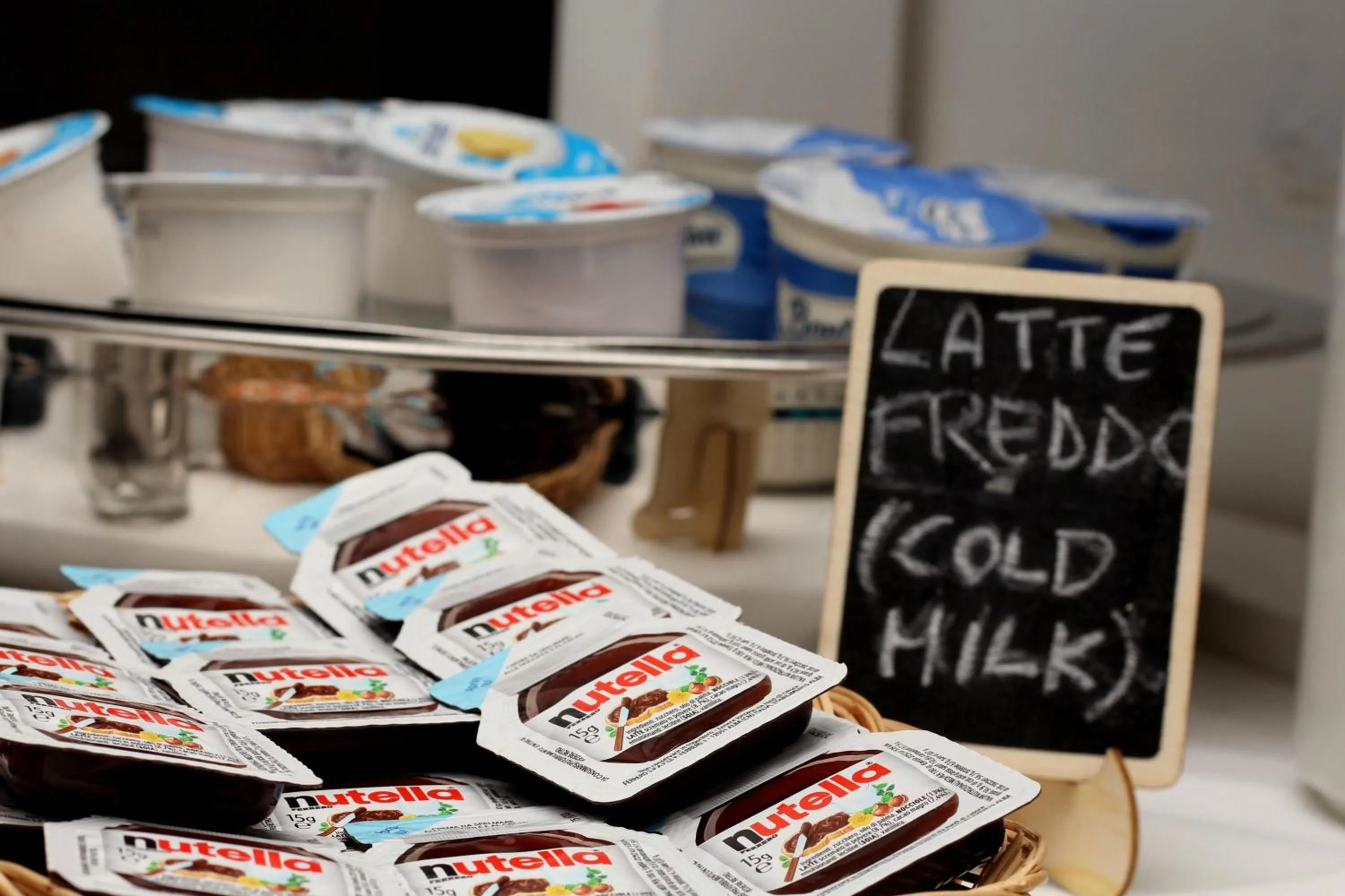 Buffet breakfast in Puntaquattroventi