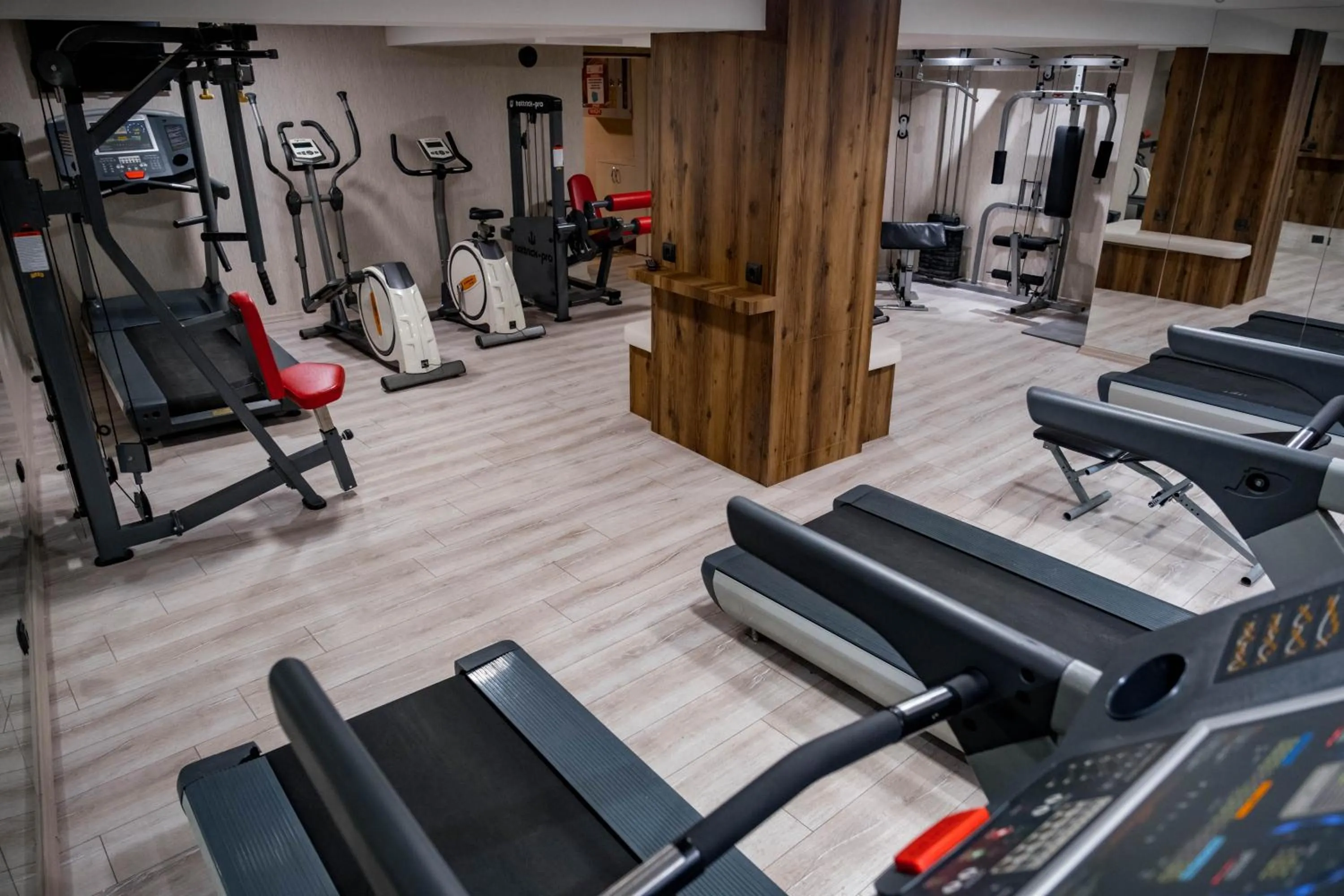 Fitness centre/facilities in Selçuk Hotel