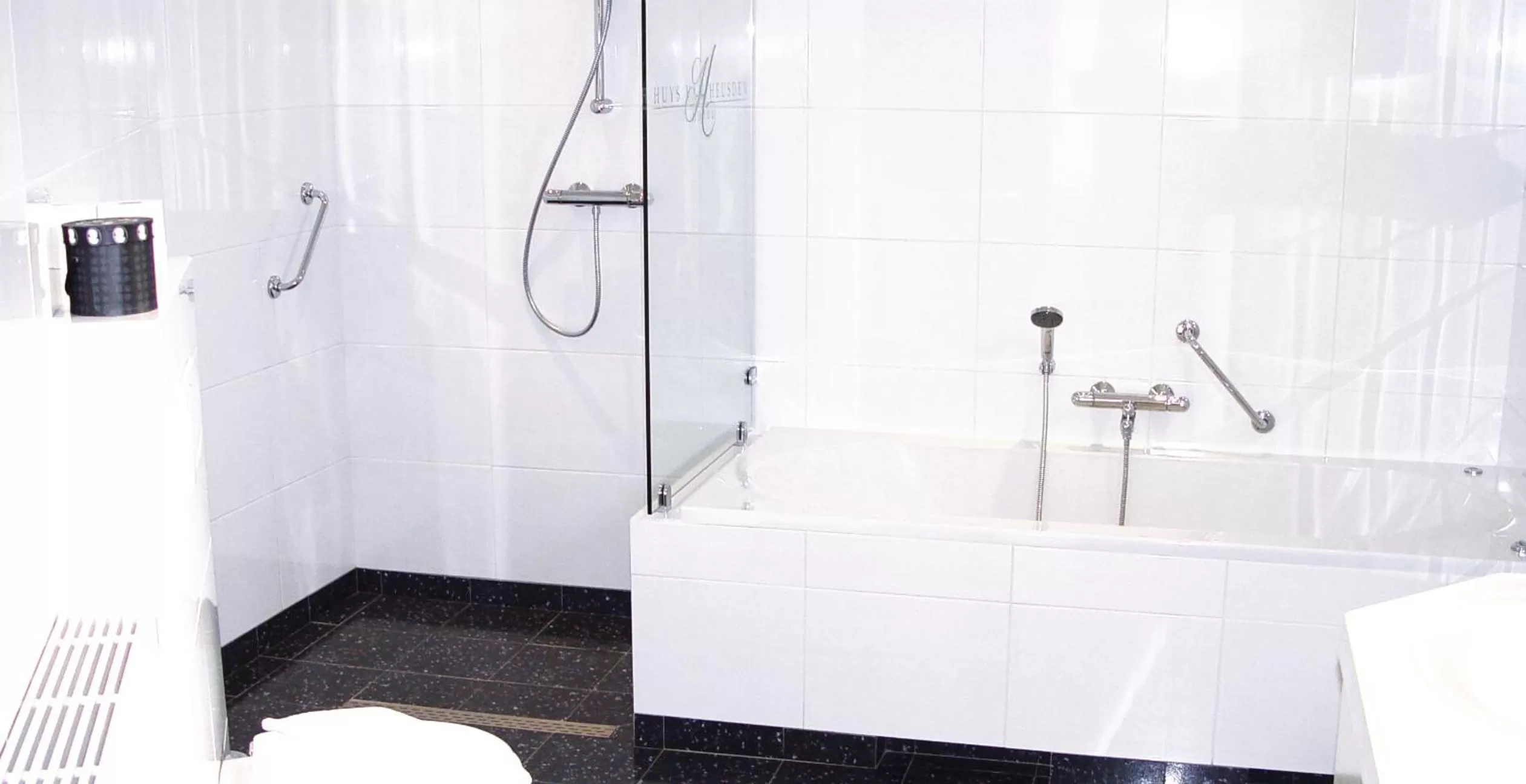 Bathroom in Hotel Huys van Heusden