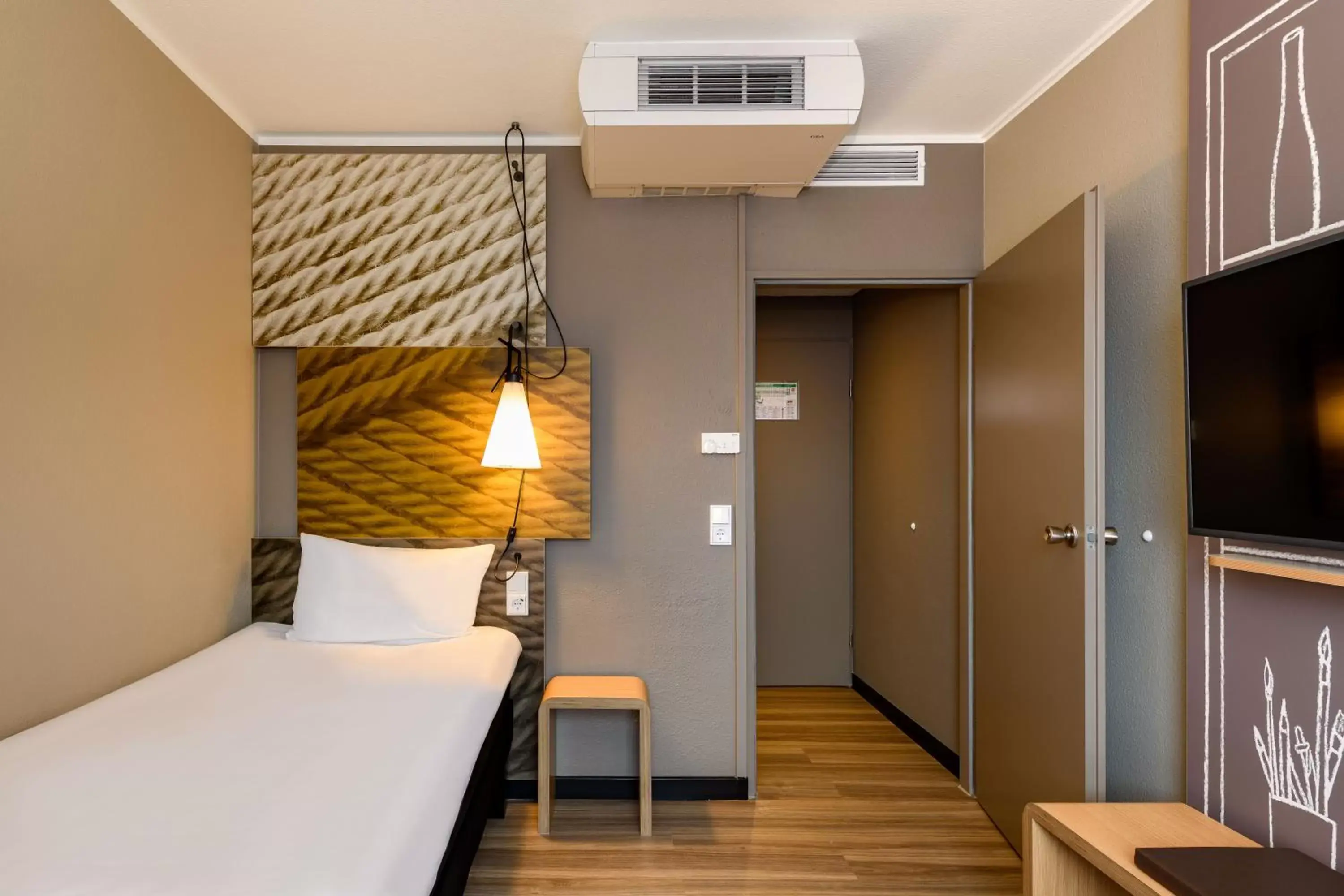 Standard Room with 1 Single Bed in ibis Mainz City Standard Room with 1 Single Bed in ibis Mainz City