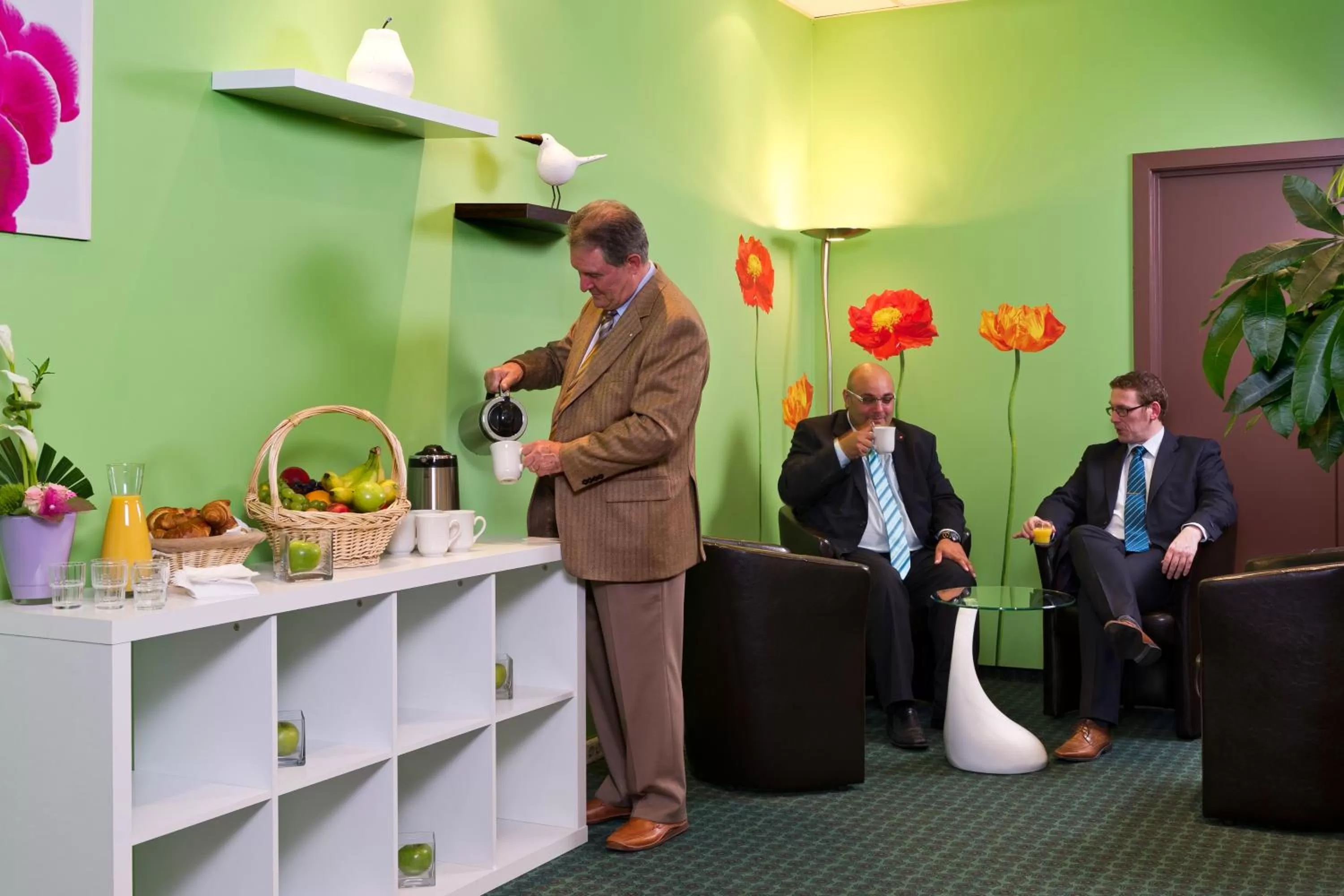 People in ibis Charleroi Centre Gare