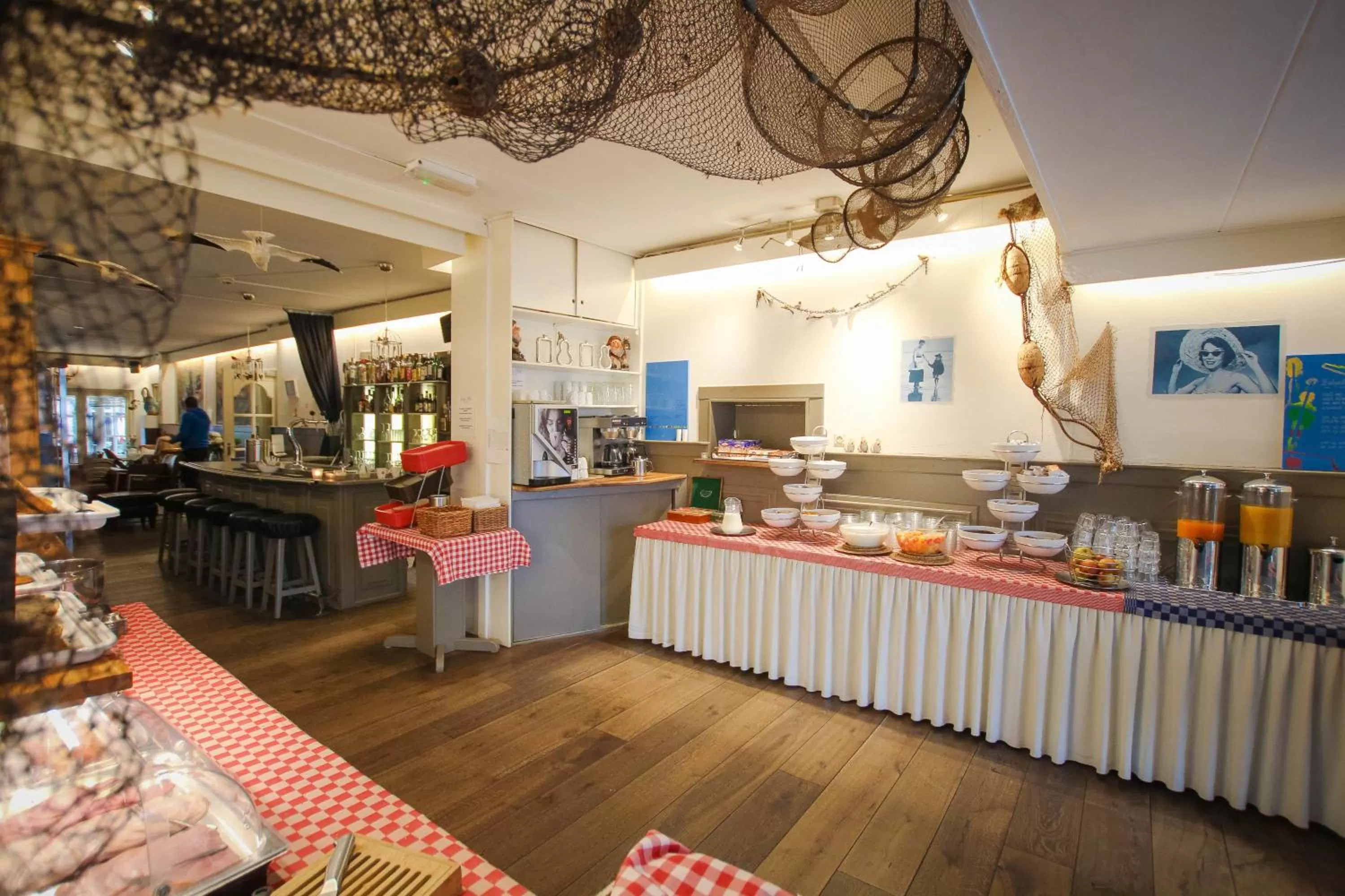 Breakfast in Hotel 1900