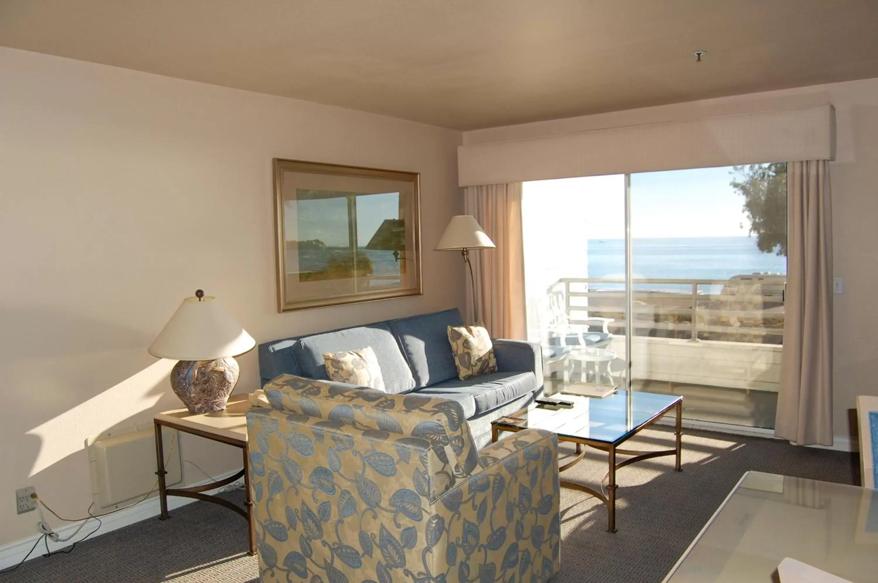Two-Bedroom Ocean View in Hilton Vacation Club Riviera Beach & Shores Two-Bedroom Ocean View in Hilton Vacation Club Riviera Beach & Shores