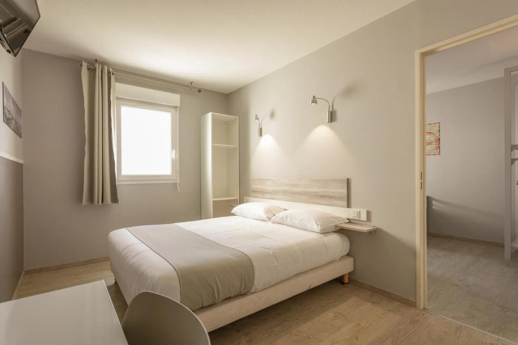 Bedroom, Bed in Hotel Grand Cap Rooftop Pool