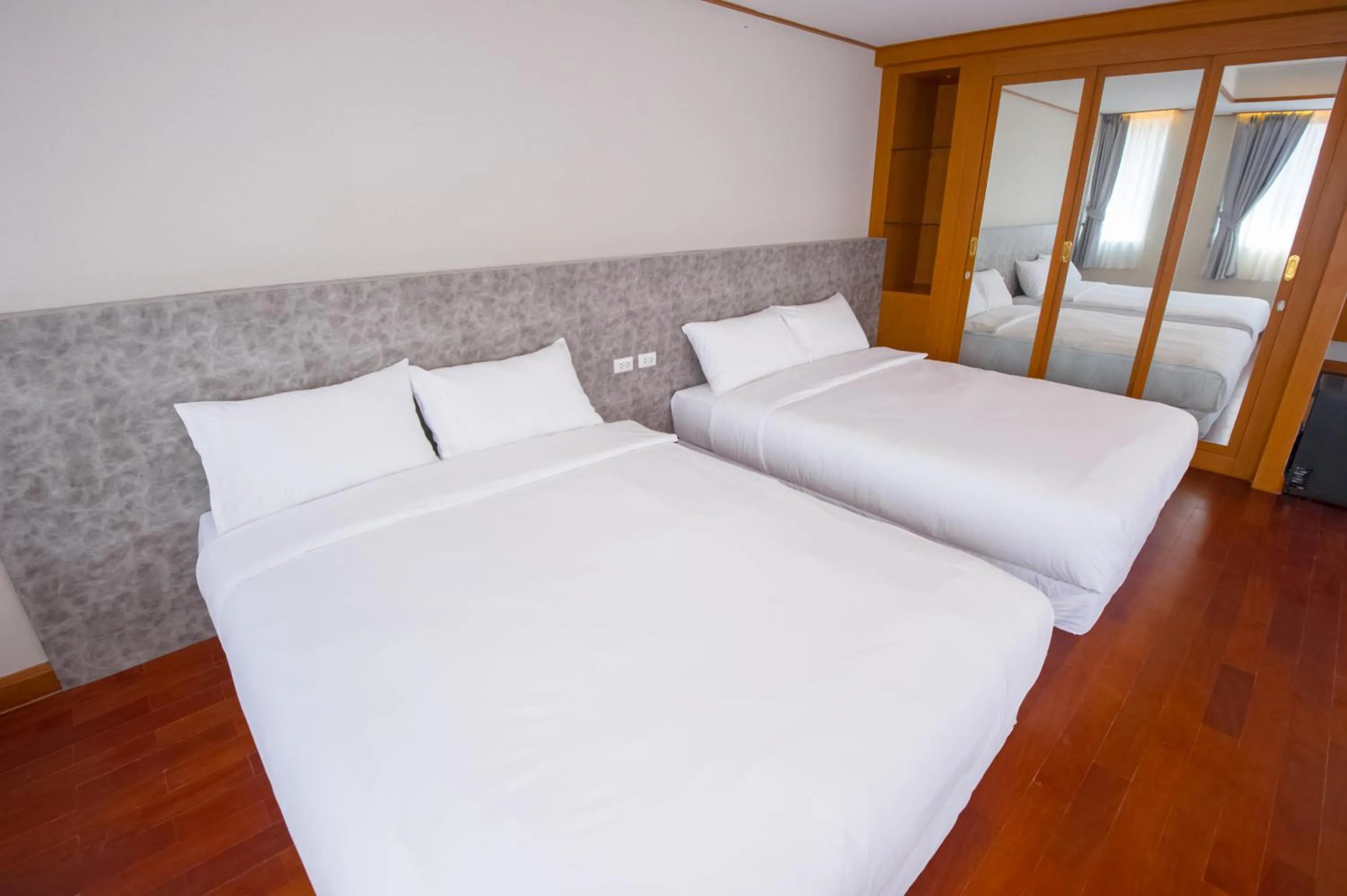 Family Room in Glur Central Pratunam