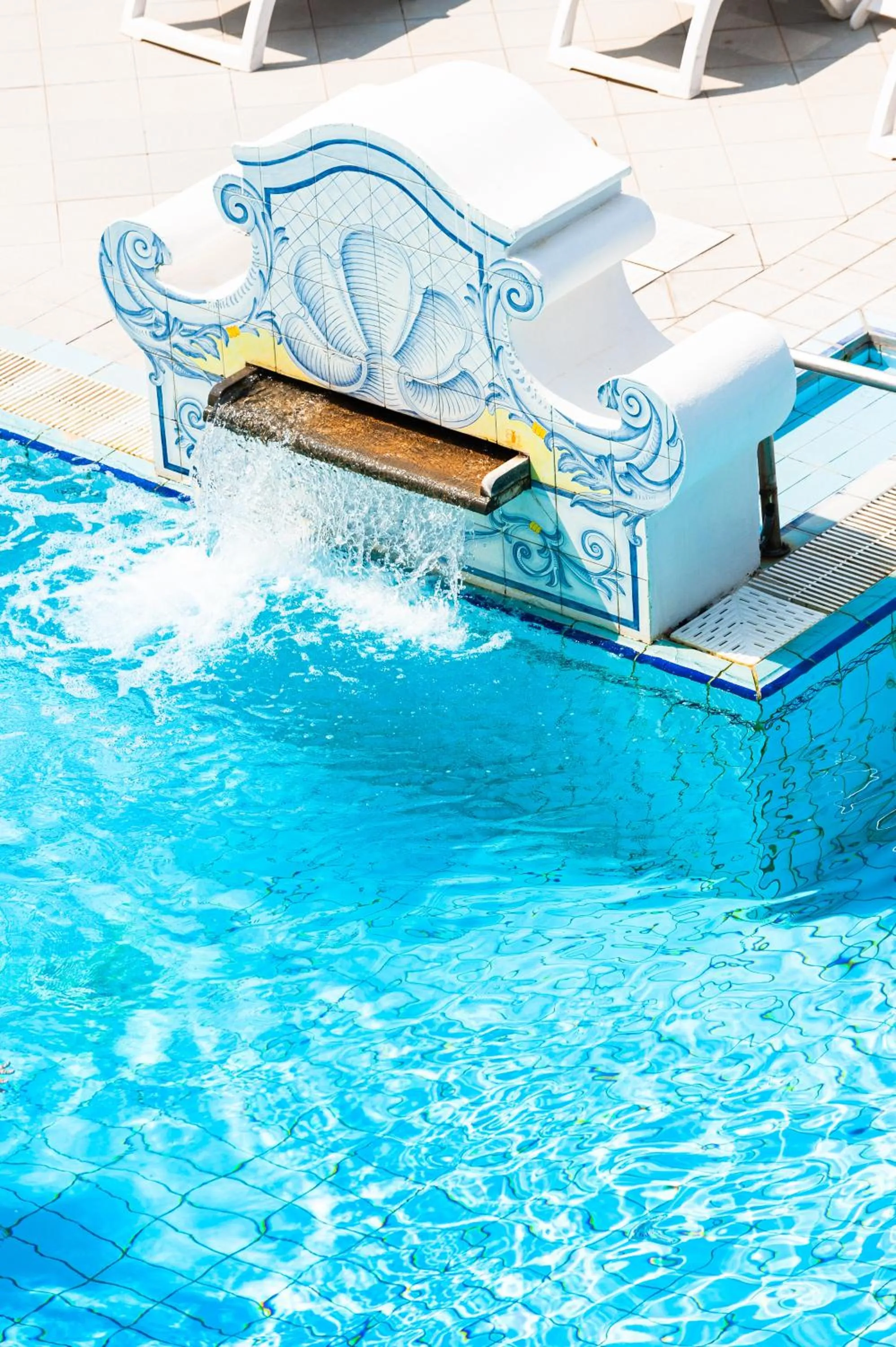 Swimming pool in Hotel Capizzo