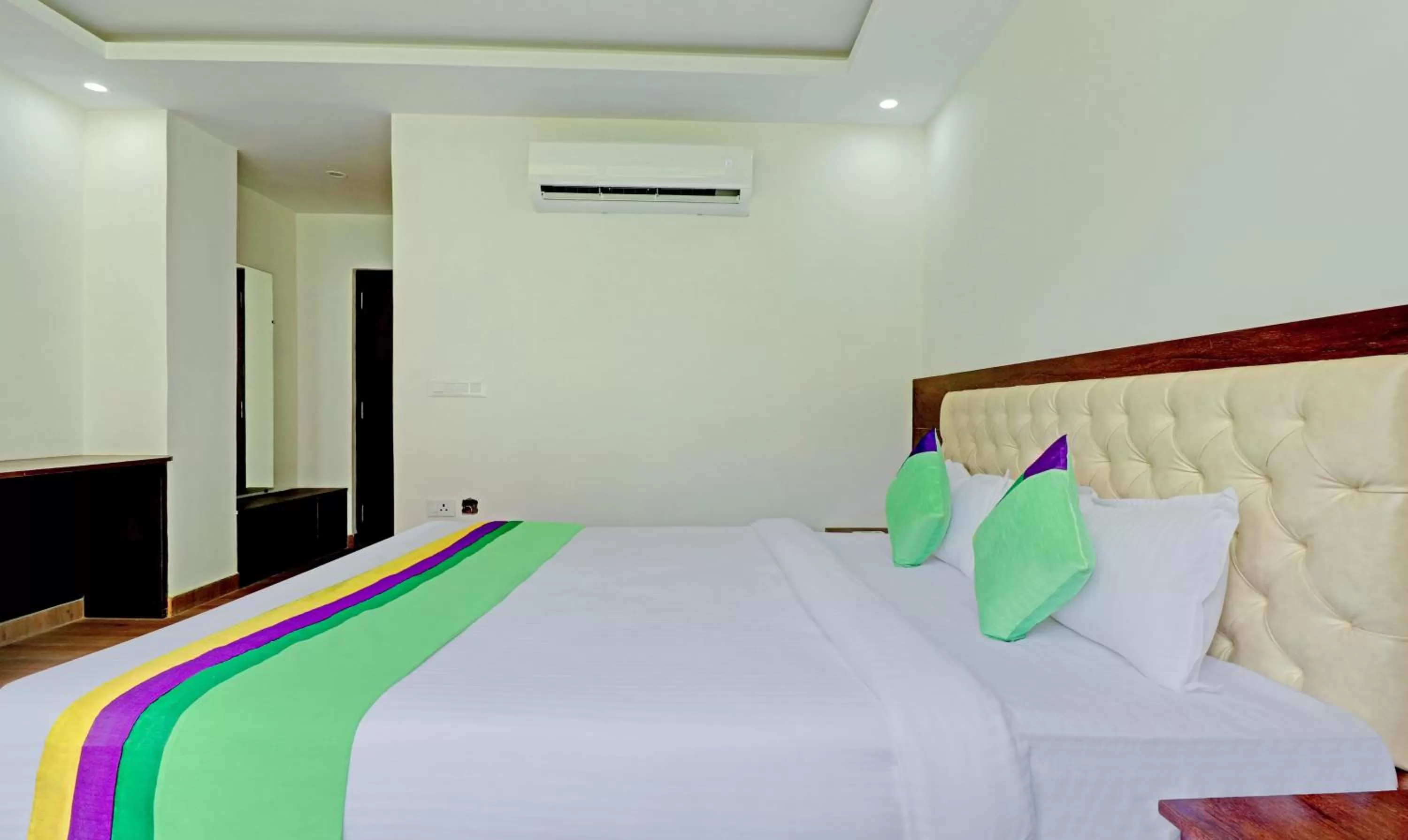 Bed in Hotel Hidden Delight Rishikesh