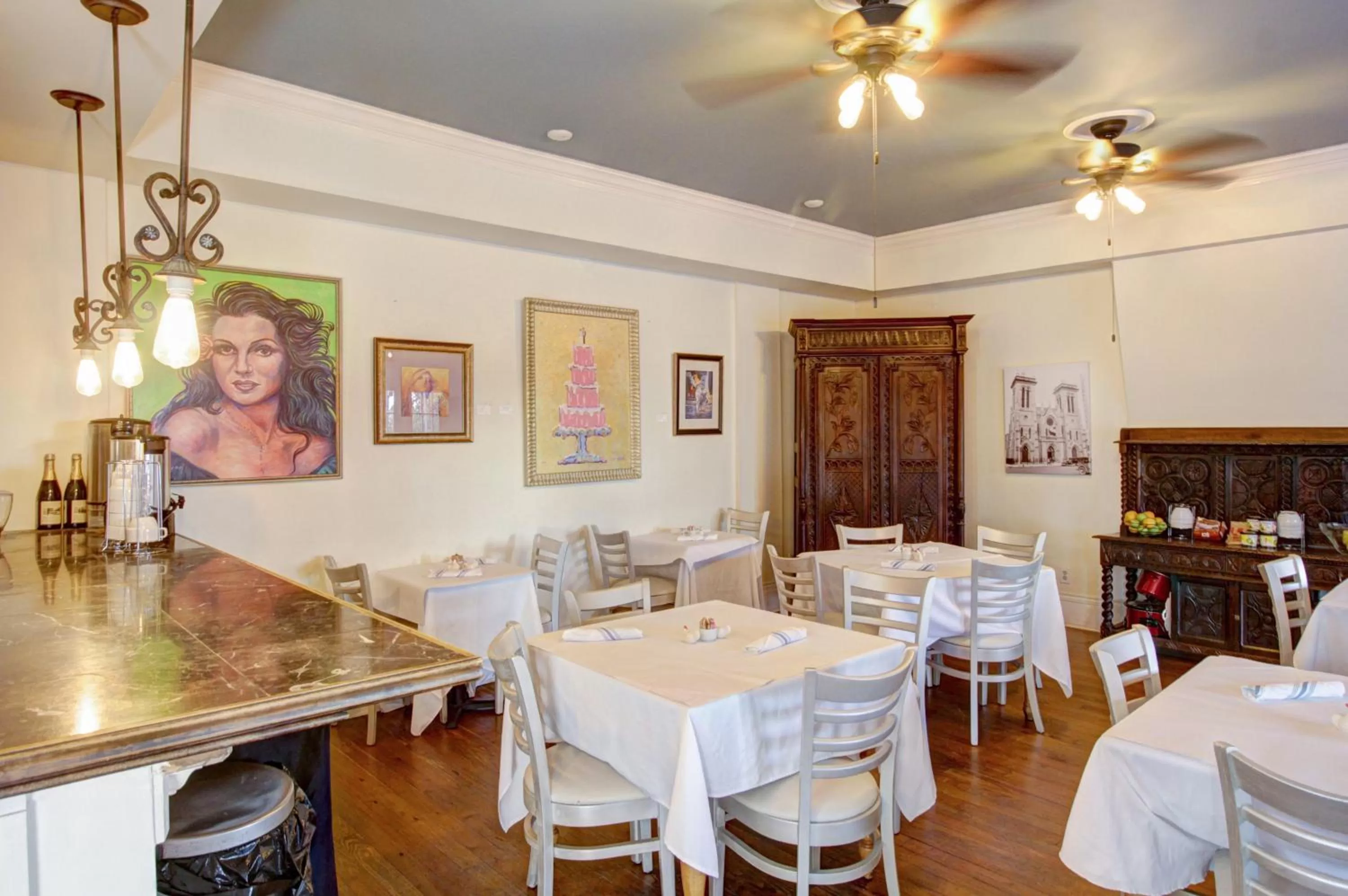 Dining area in Inn on the Riverwalk