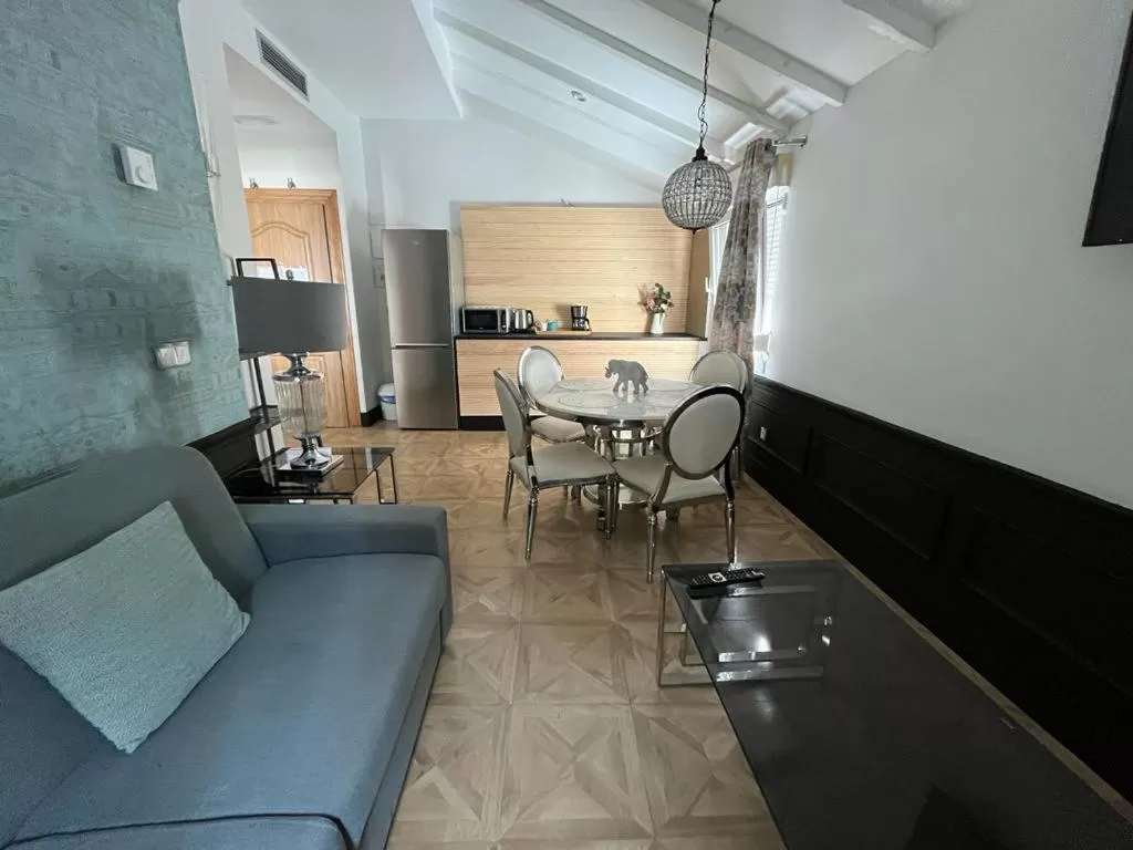 Seating Area in Hotel Royal Suite Santander