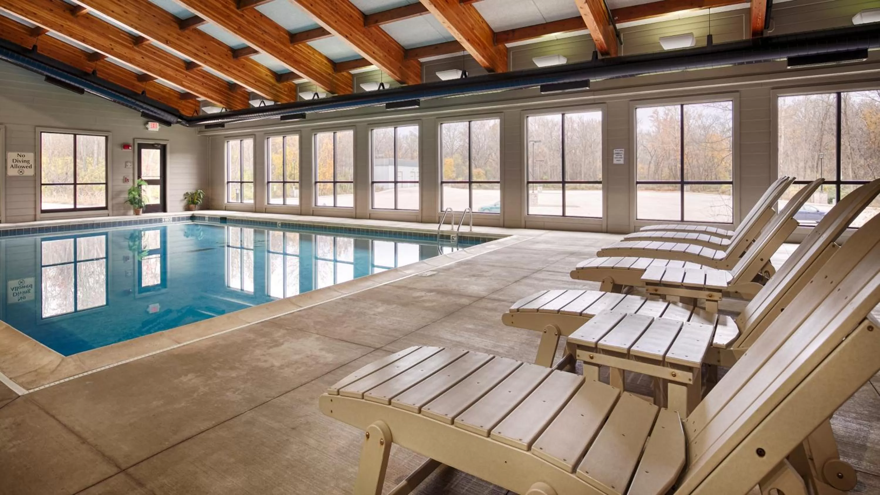 Swimming pool in Montcler Hotel & Conference Center, Trademark by Wyndham